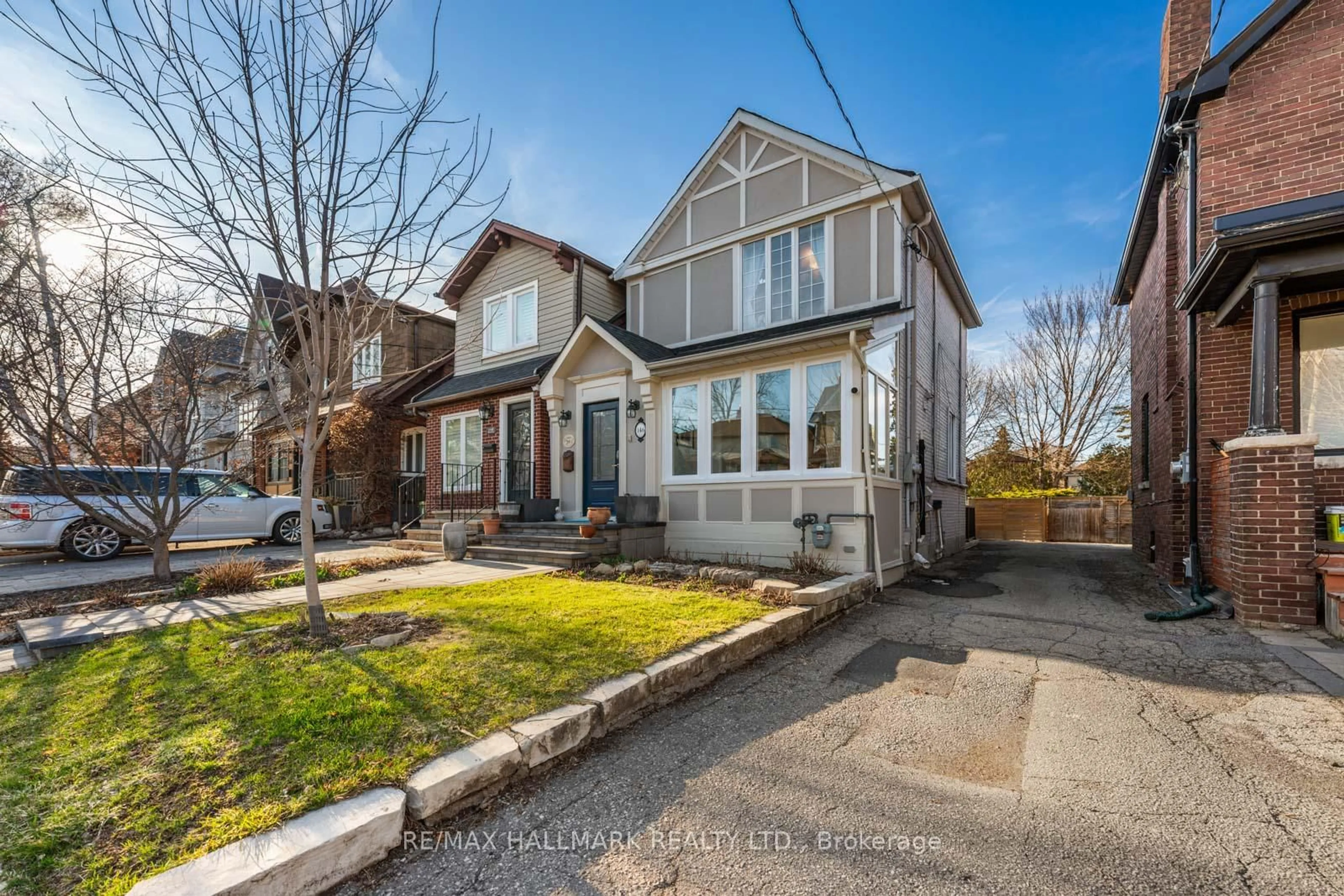 Home with brick exterior material, street for 146 Roslin Ave, Toronto Ontario M4N 1Z4