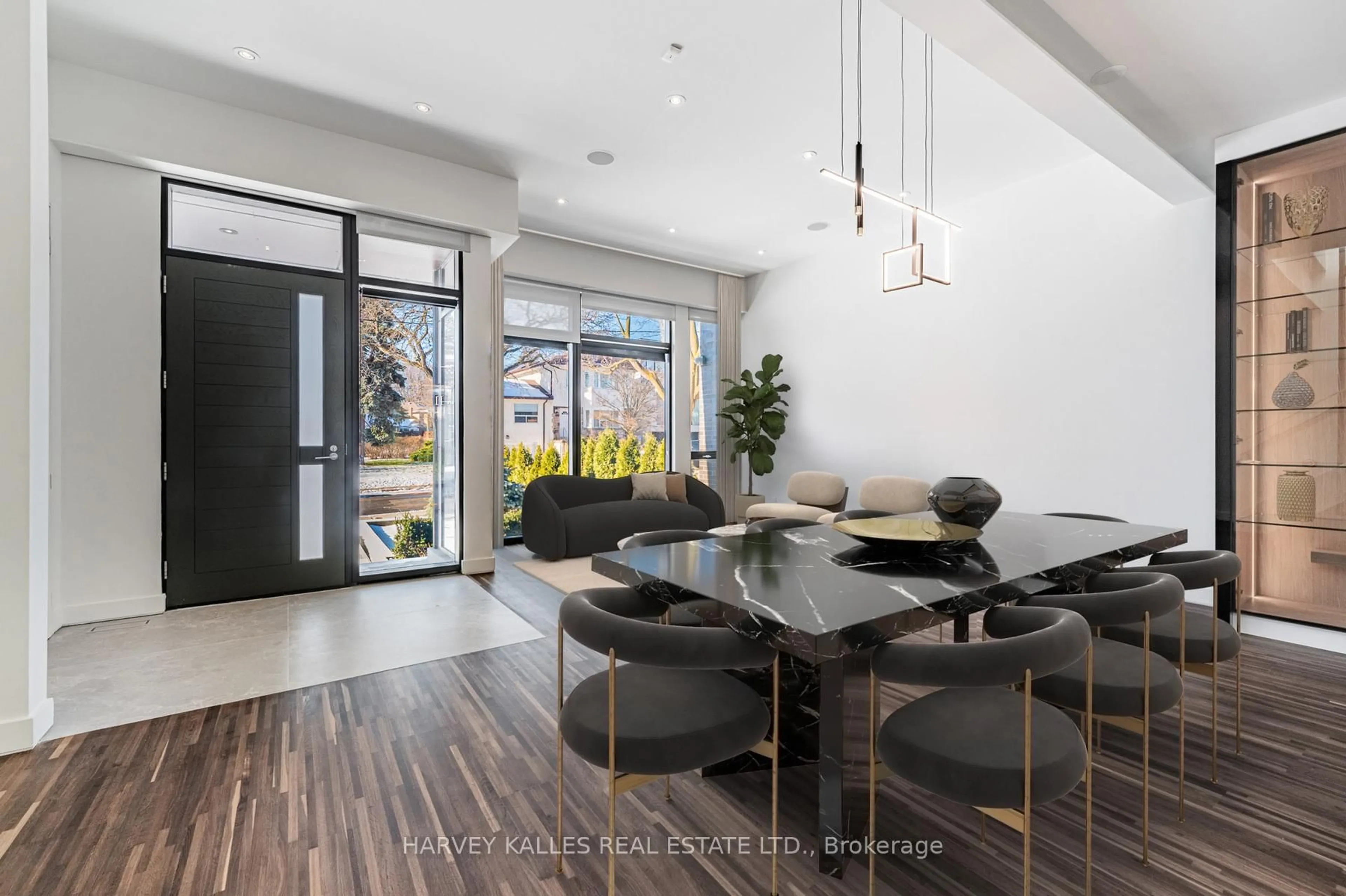 Unknown for 5 Braemar Ave, Toronto Ontario M5P 2L1