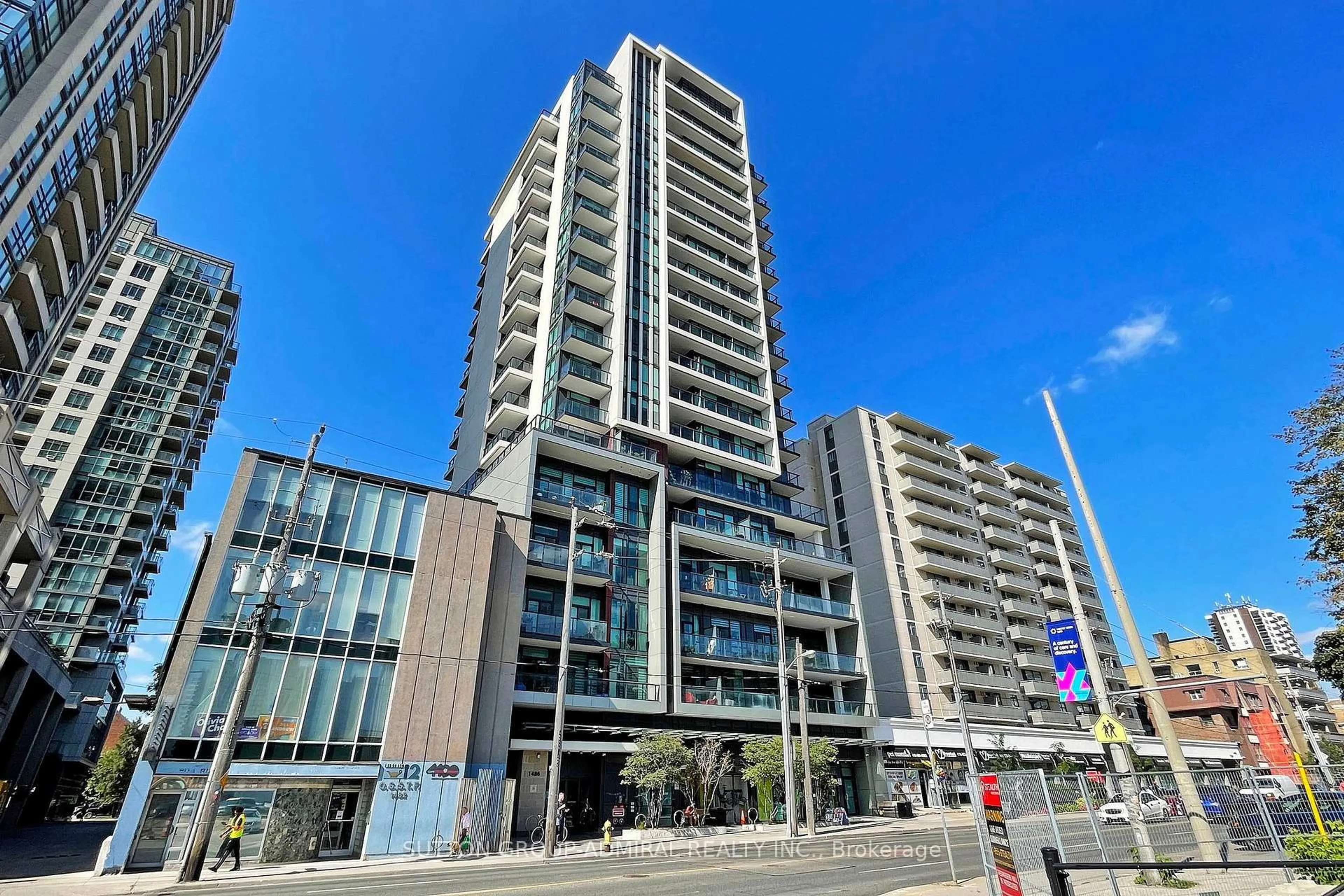 A pic from outside/outdoor area/front of a property/back of a property/a pic from drone, building for 1486 Bathurst St #907, Toronto Ontario M5P 3G9