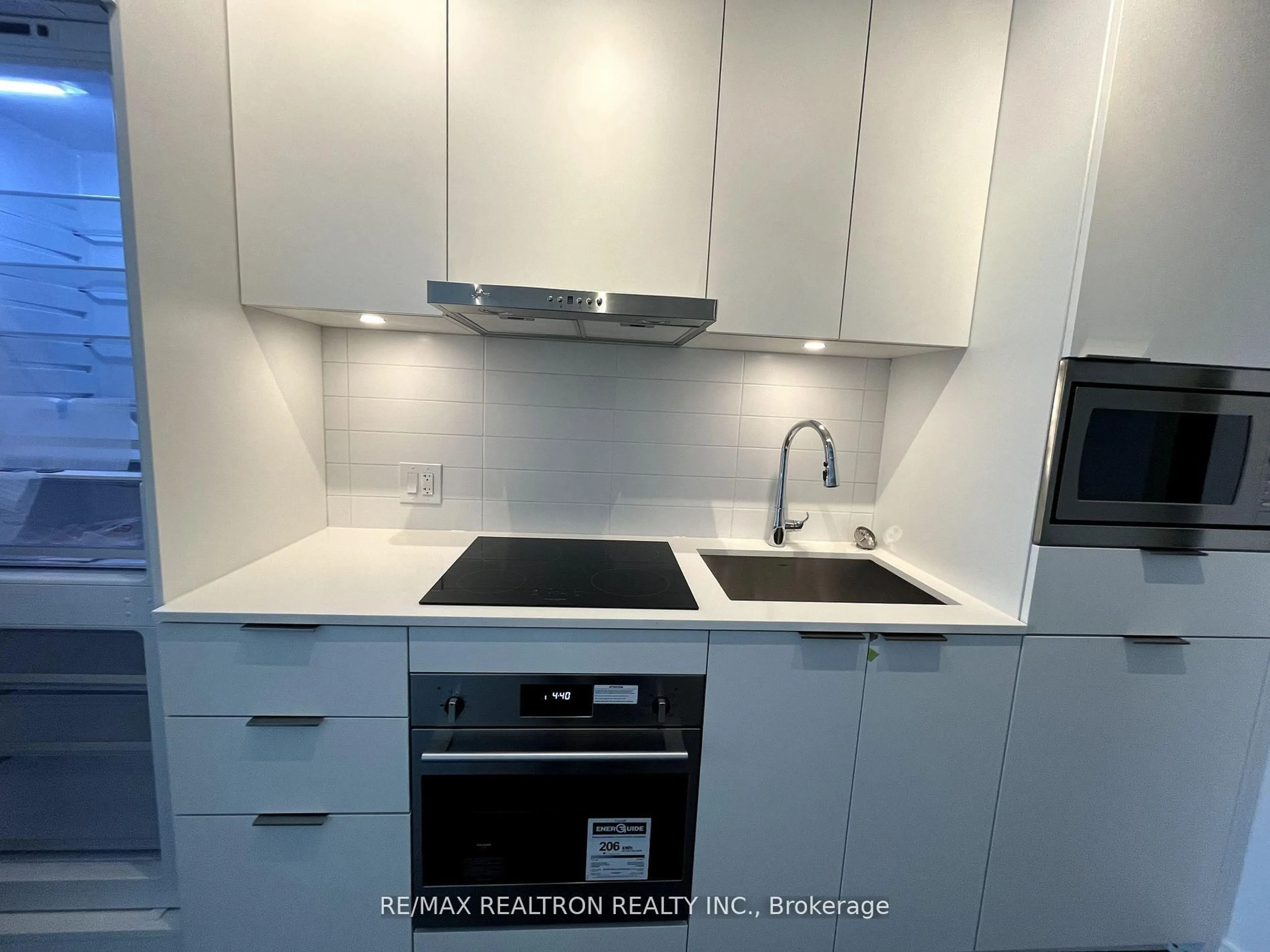Standard kitchen, unknown for 7 Golden Lion Hts #N1105, Toronto Ontario M2M 0C3