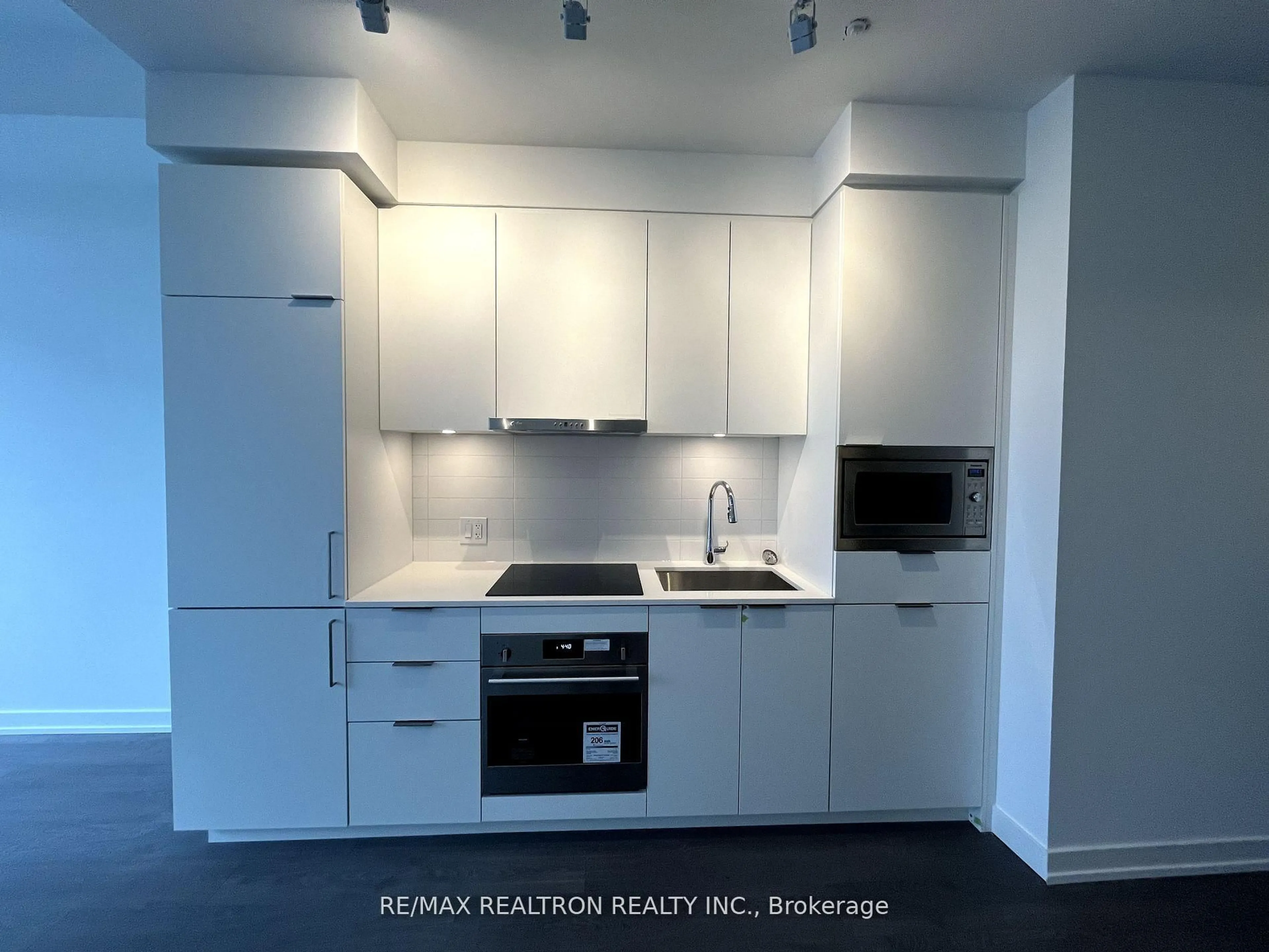 Standard kitchen, unknown for 7 Golden Lion Hts #N1105, Toronto Ontario M2M 0C3