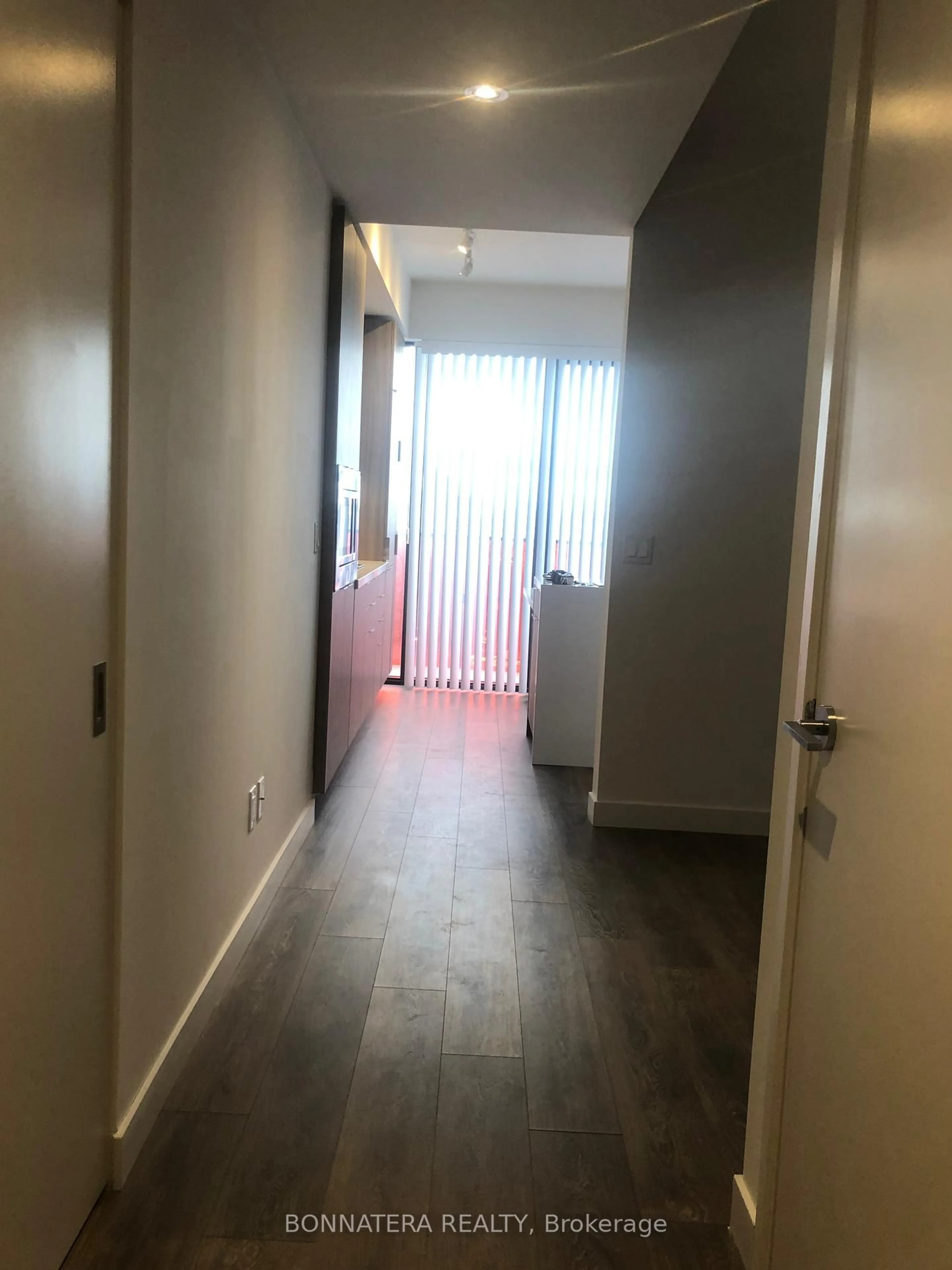 A pic of a room for 215 Queen St #1103, Toronto Ontario M5V 0P5