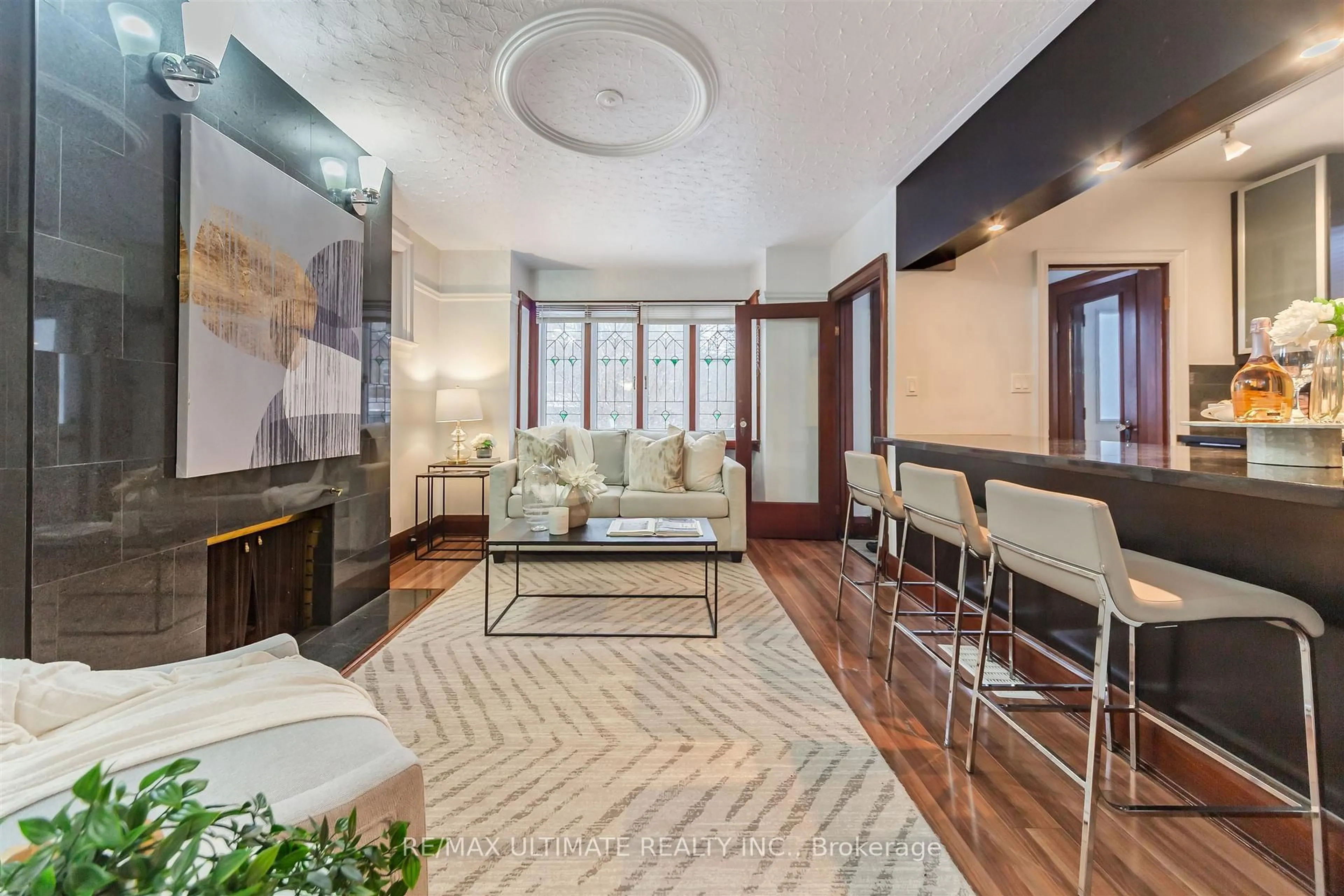 Unknown for 46 Lorindale Ave, Toronto Ontario M5M 3C2