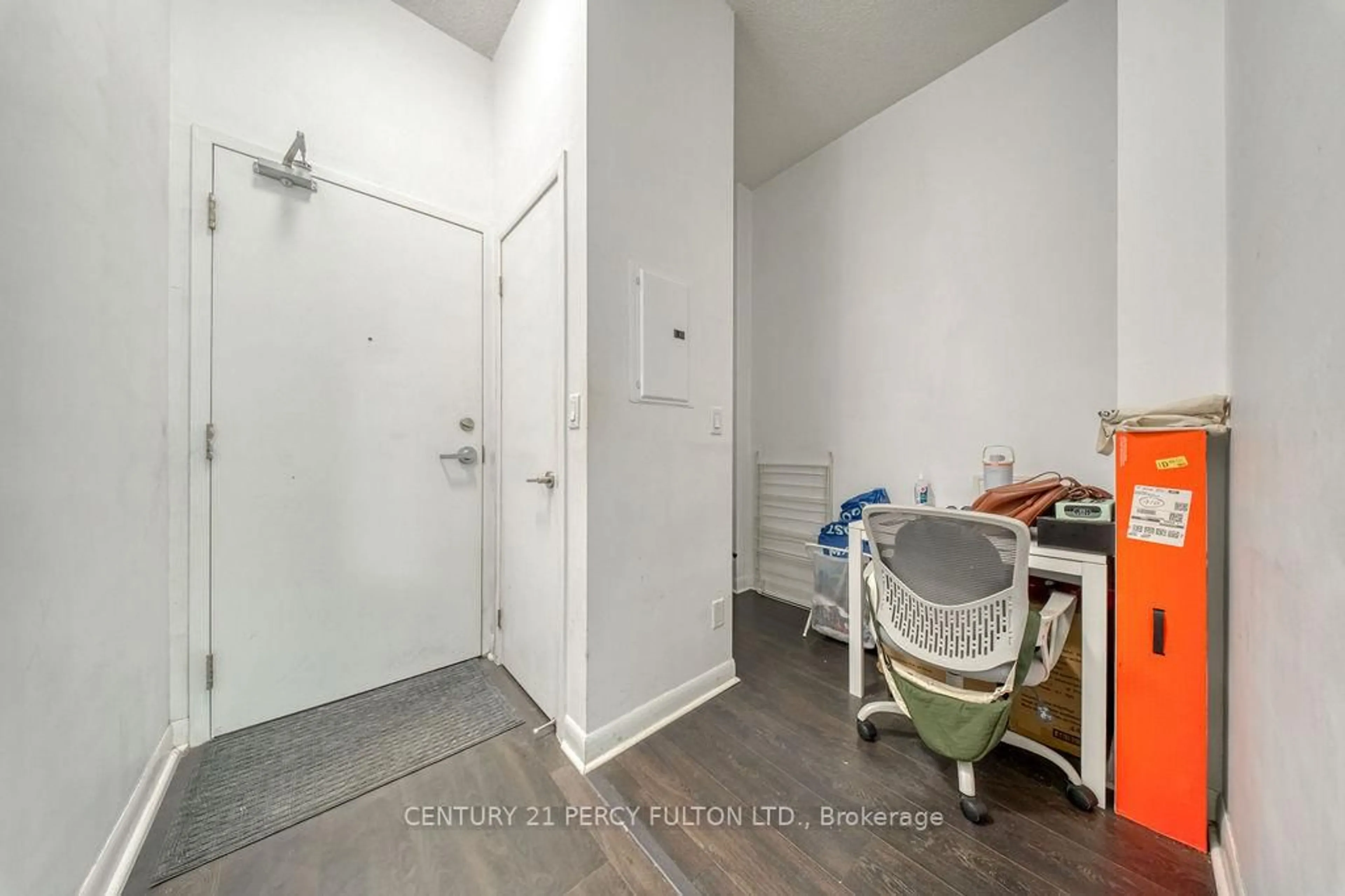 Unknown for 15 Bruyeres Mews #710, Toronto Ontario M5V 0A7