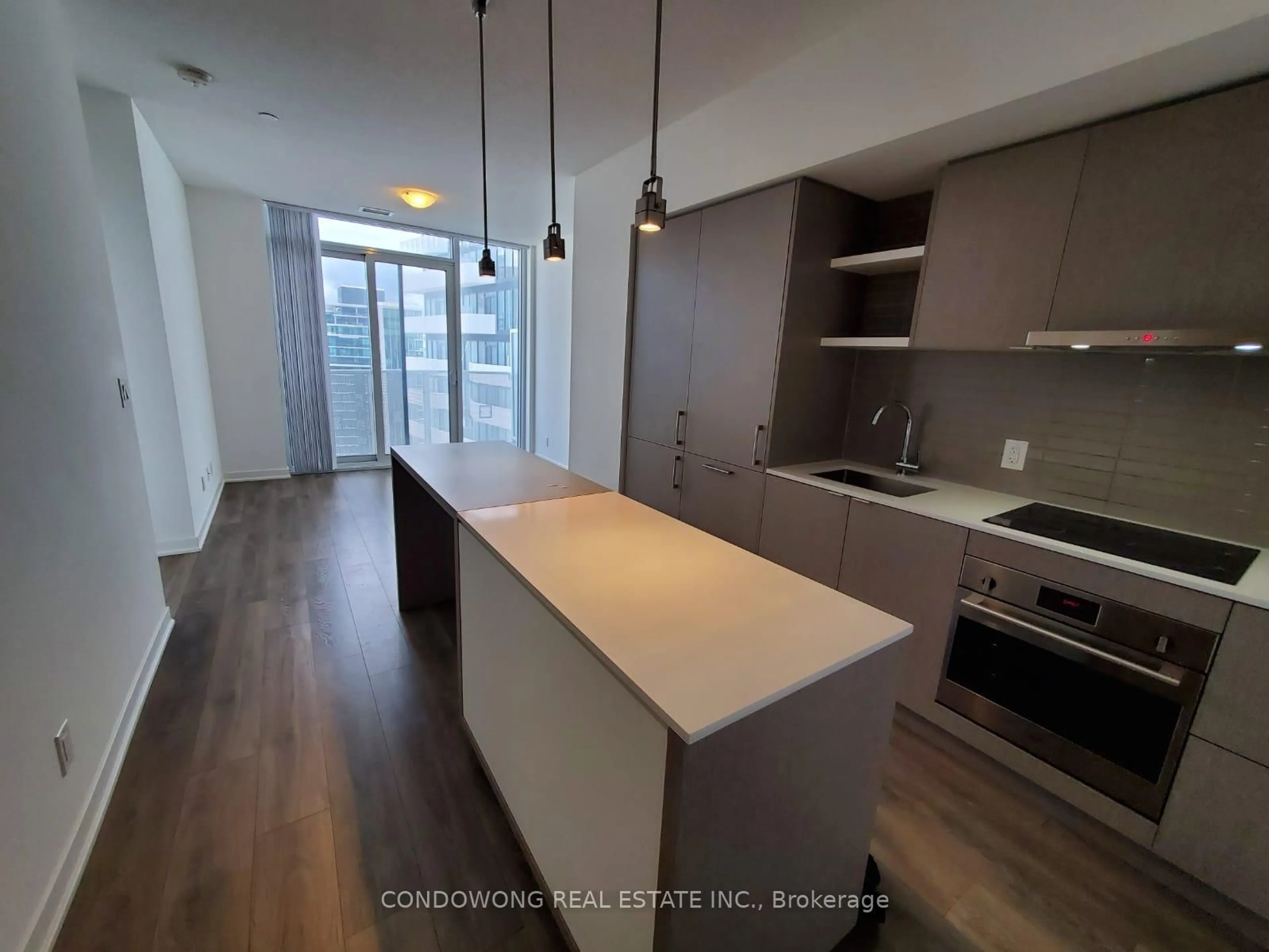Open concept kitchen, unknown for 100 Harbour St #4905, Toronto Ontario M5J 0B5