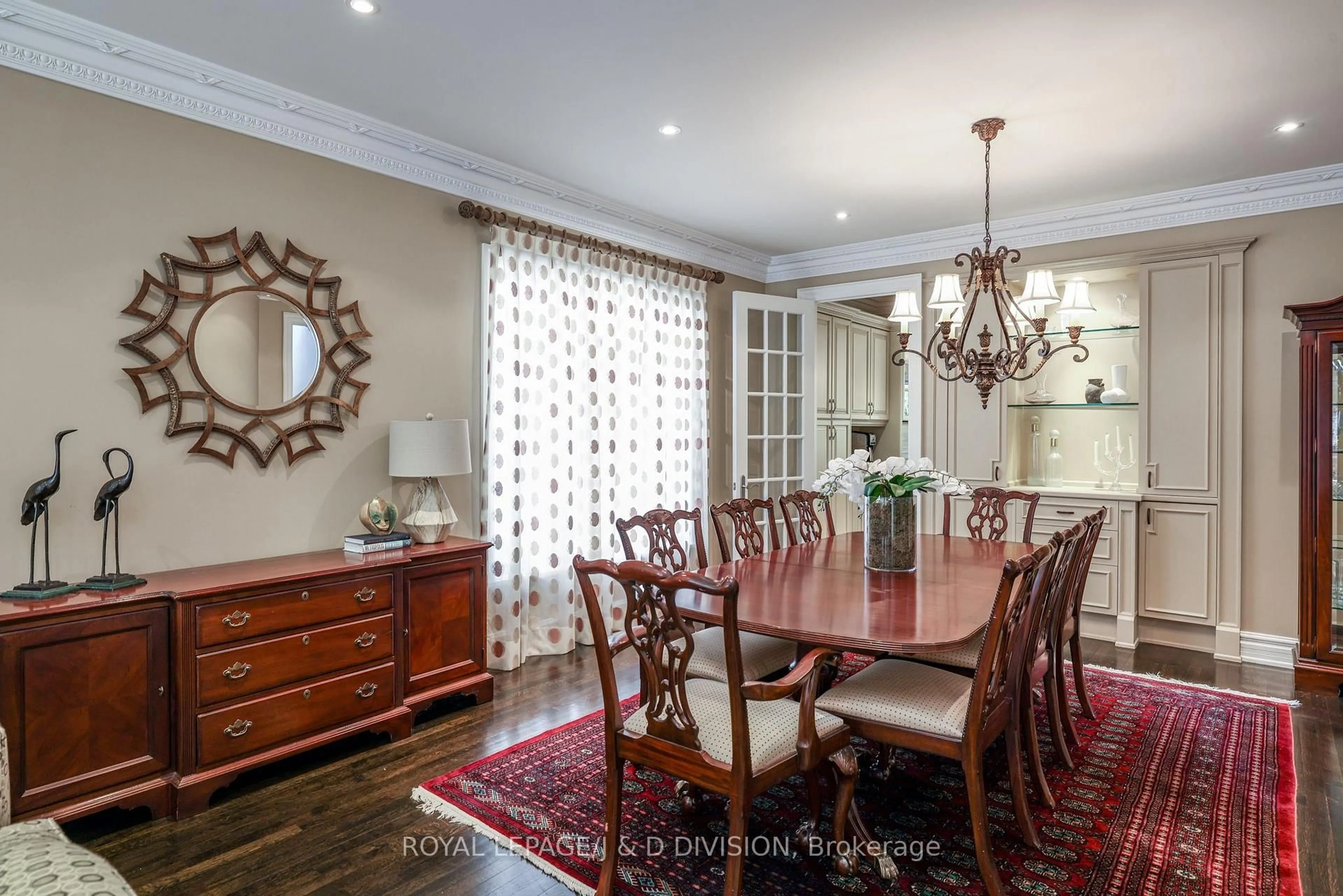 Dining room, wood/laminate floor for 82 Munro Blvd, Toronto Ontario M2P 1C4