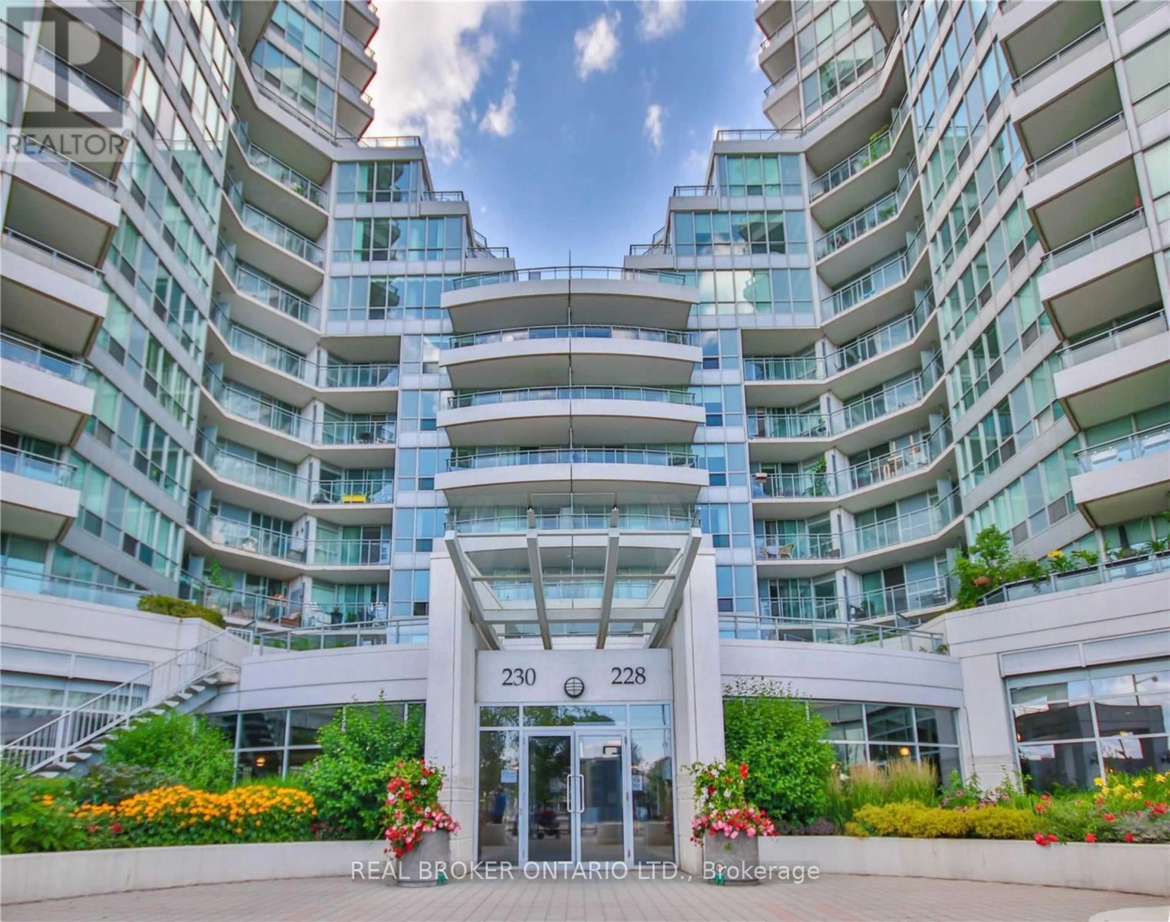 Indoor foyer for 228 Queens Quay #1501, Toronto Ontario M5J 2X1