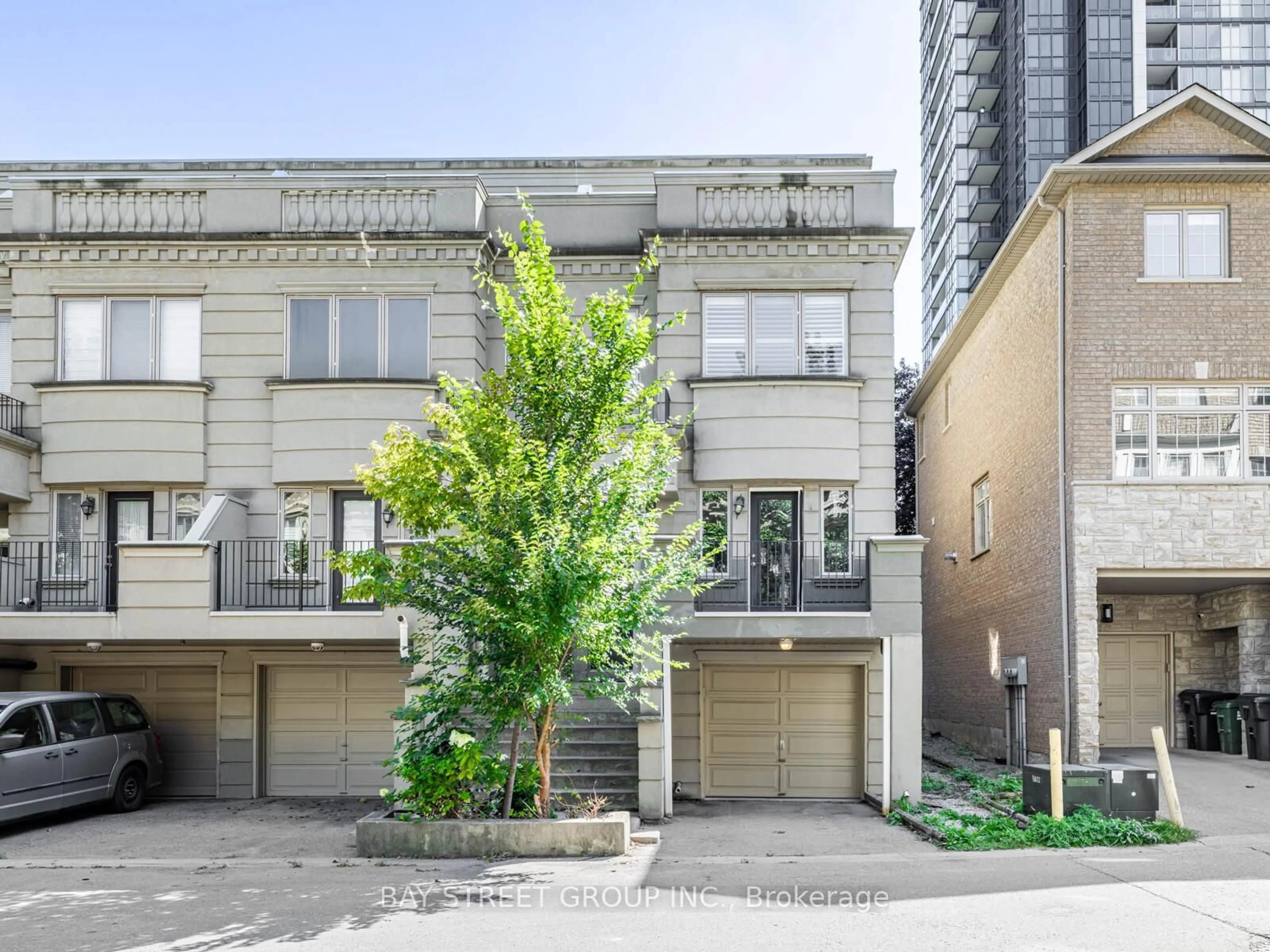 Unknown for 35 William Poole Way, Toronto Ontario M2N 7A6