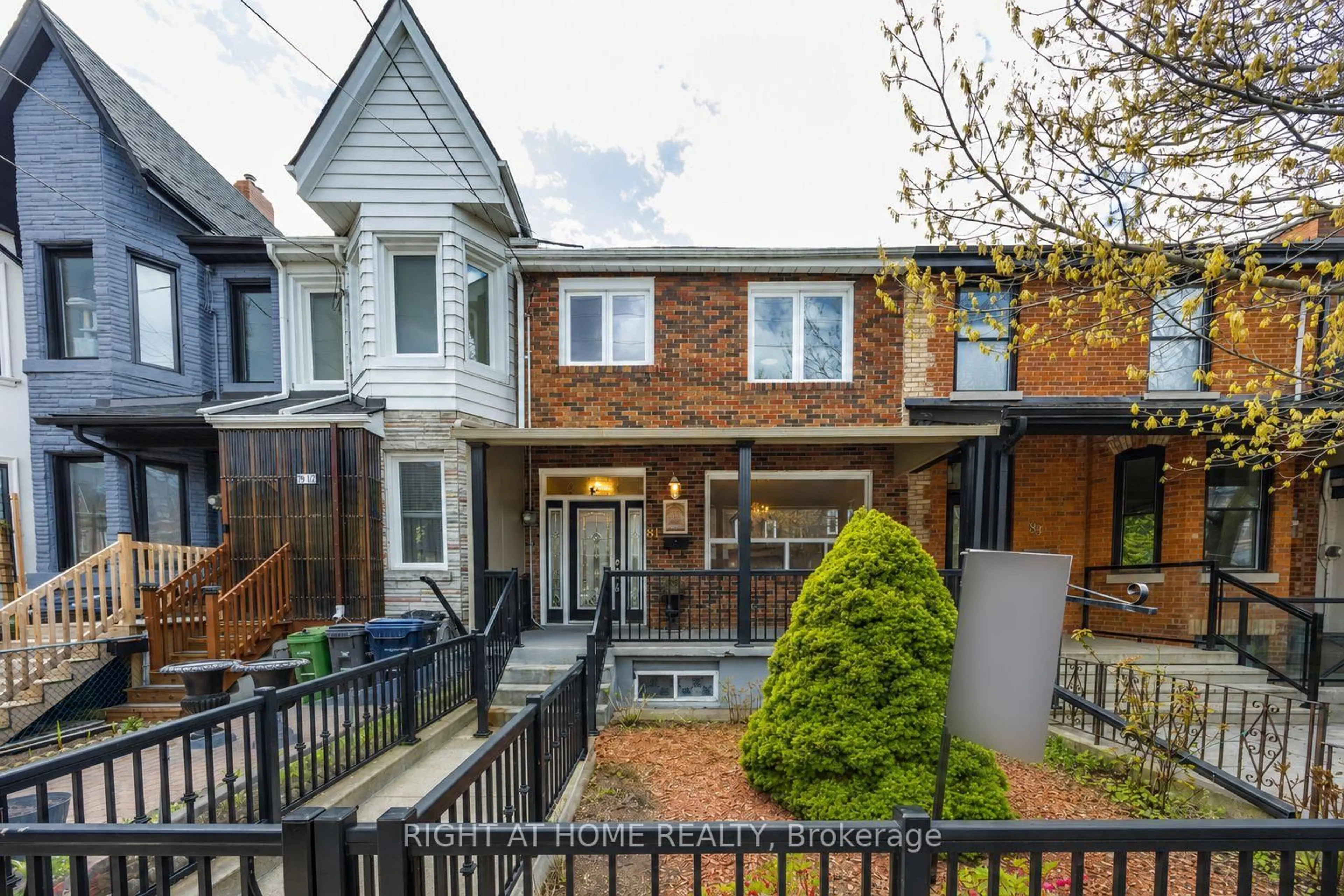 Unknown for 81 Argyle St, Toronto Ontario M6J 1N8