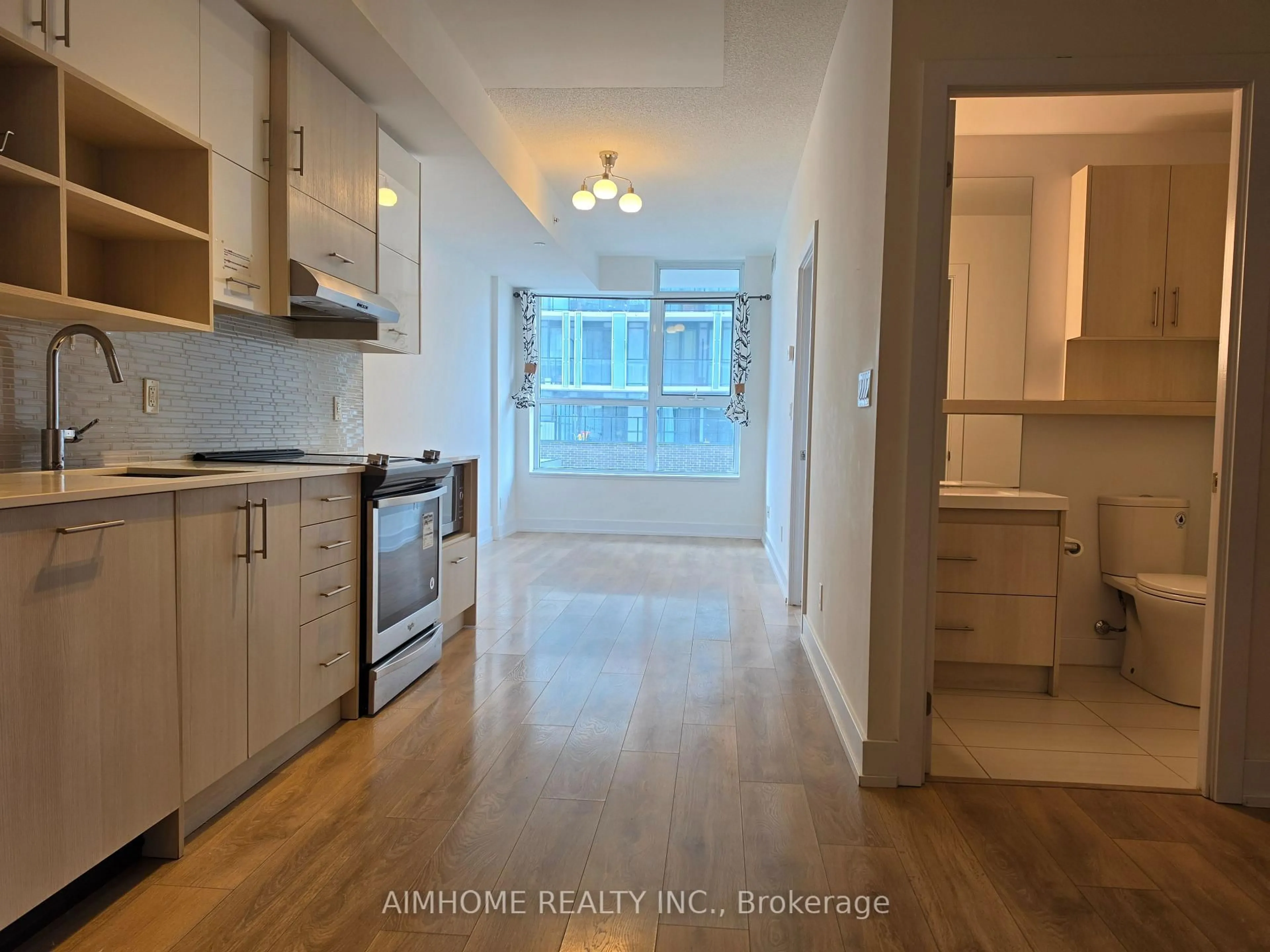 Standard kitchen, unknown for 150 Fairview Mall Dr #504, Toronto Ontario M2J 0E7