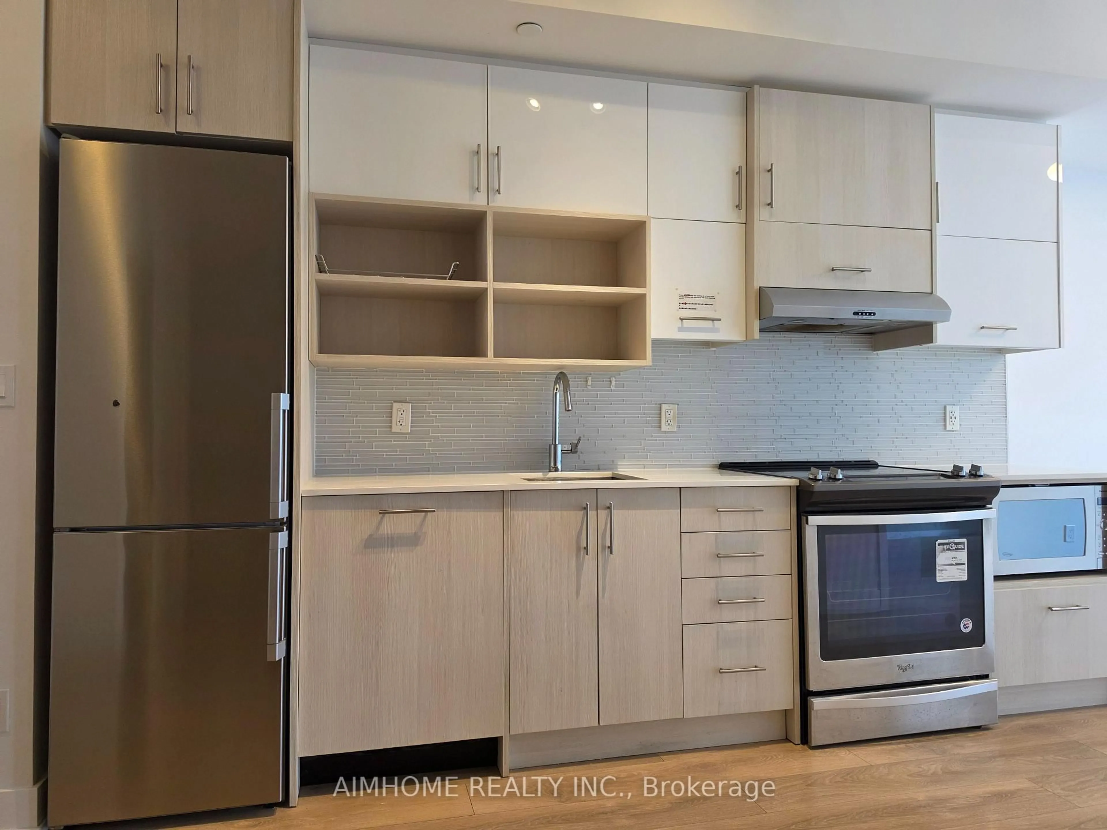Standard kitchen, wood/laminate floor for 150 Fairview Mall Dr #504, Toronto Ontario M2J 0E7
