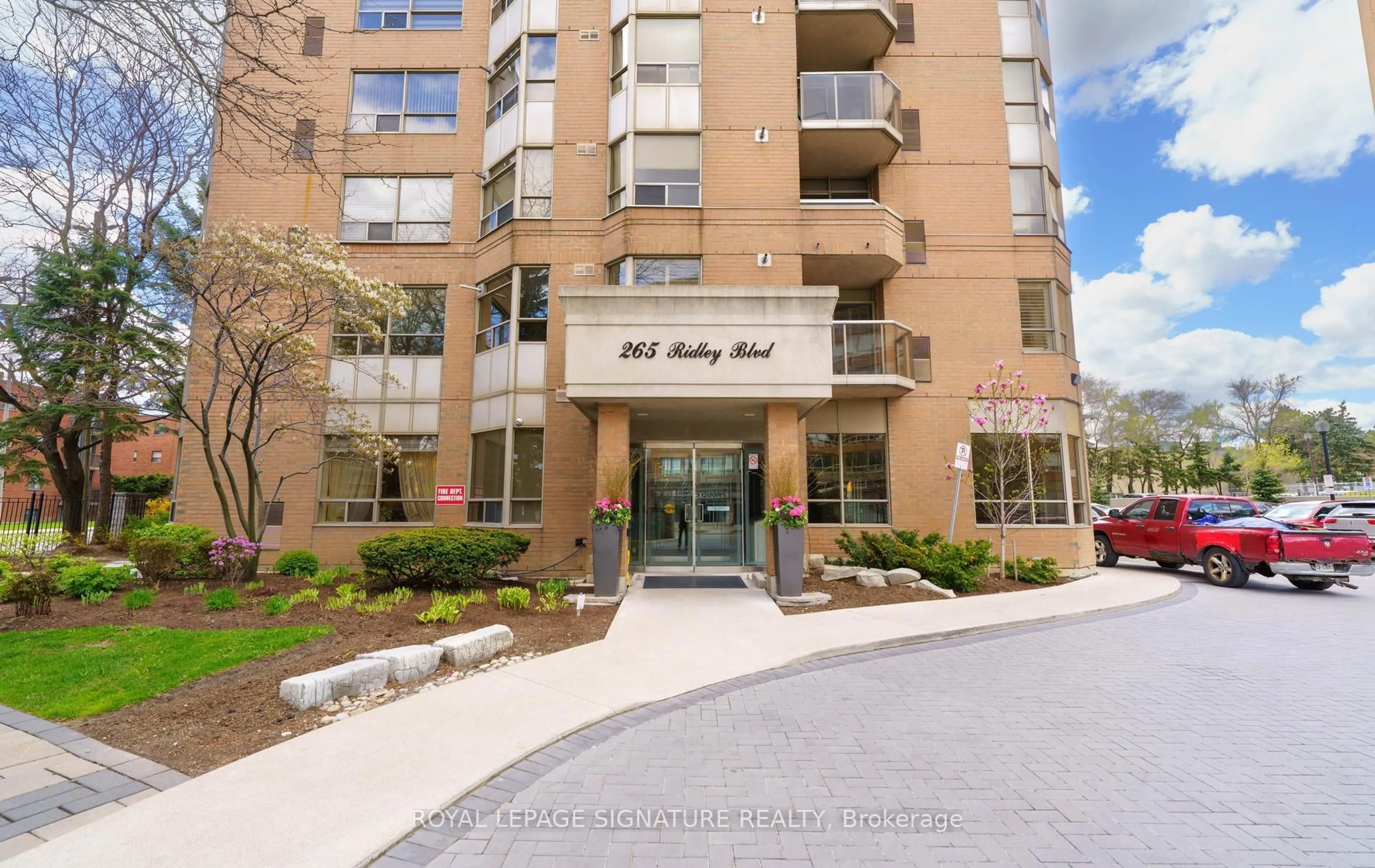 Unknown for 265 Ridley Blvd #508, Toronto Ontario M5M 4N8