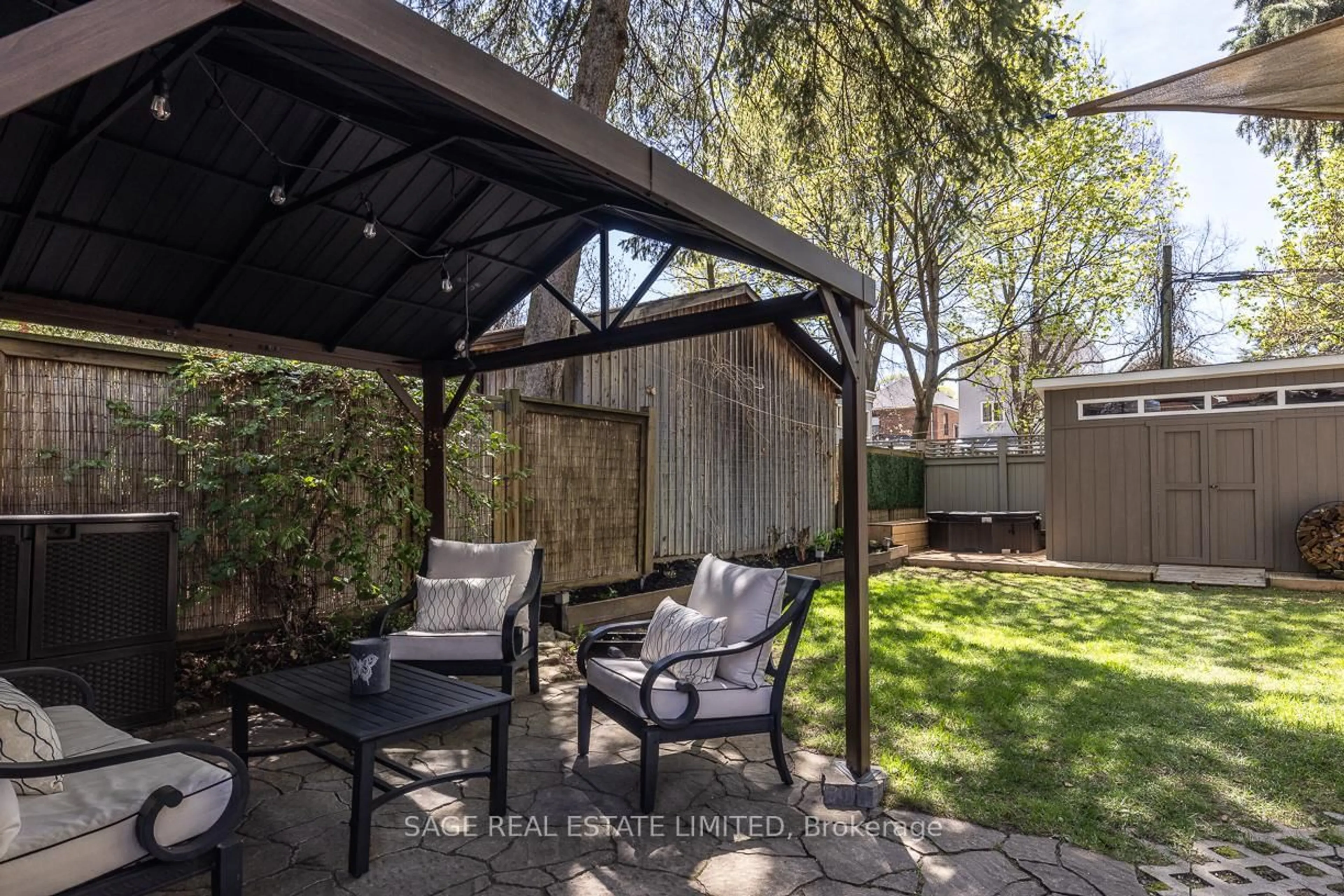 Patio, street for 173 Melrose Ave, Toronto Ontario M5M 1Y9