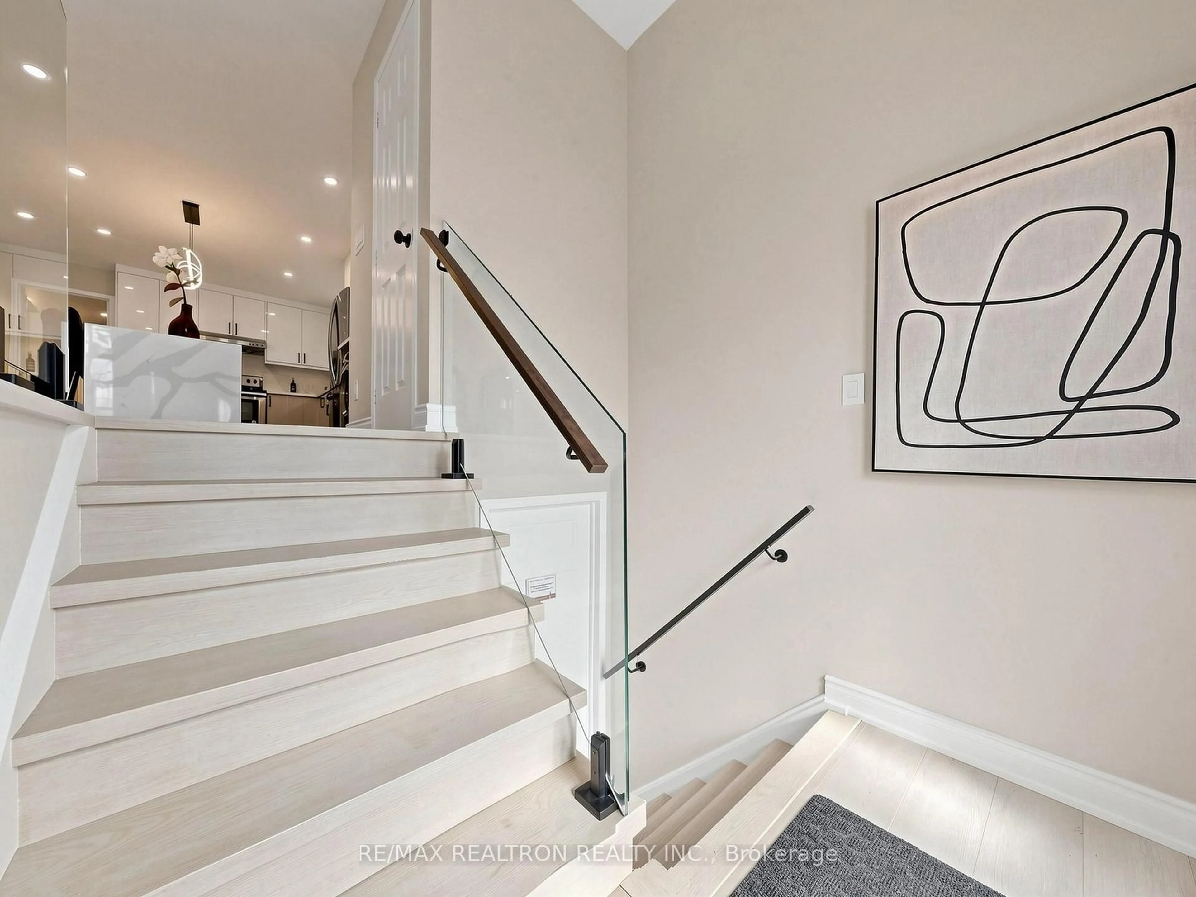 Stairs for 76 Clancy Dr, Toronto Ontario M2J 2V8