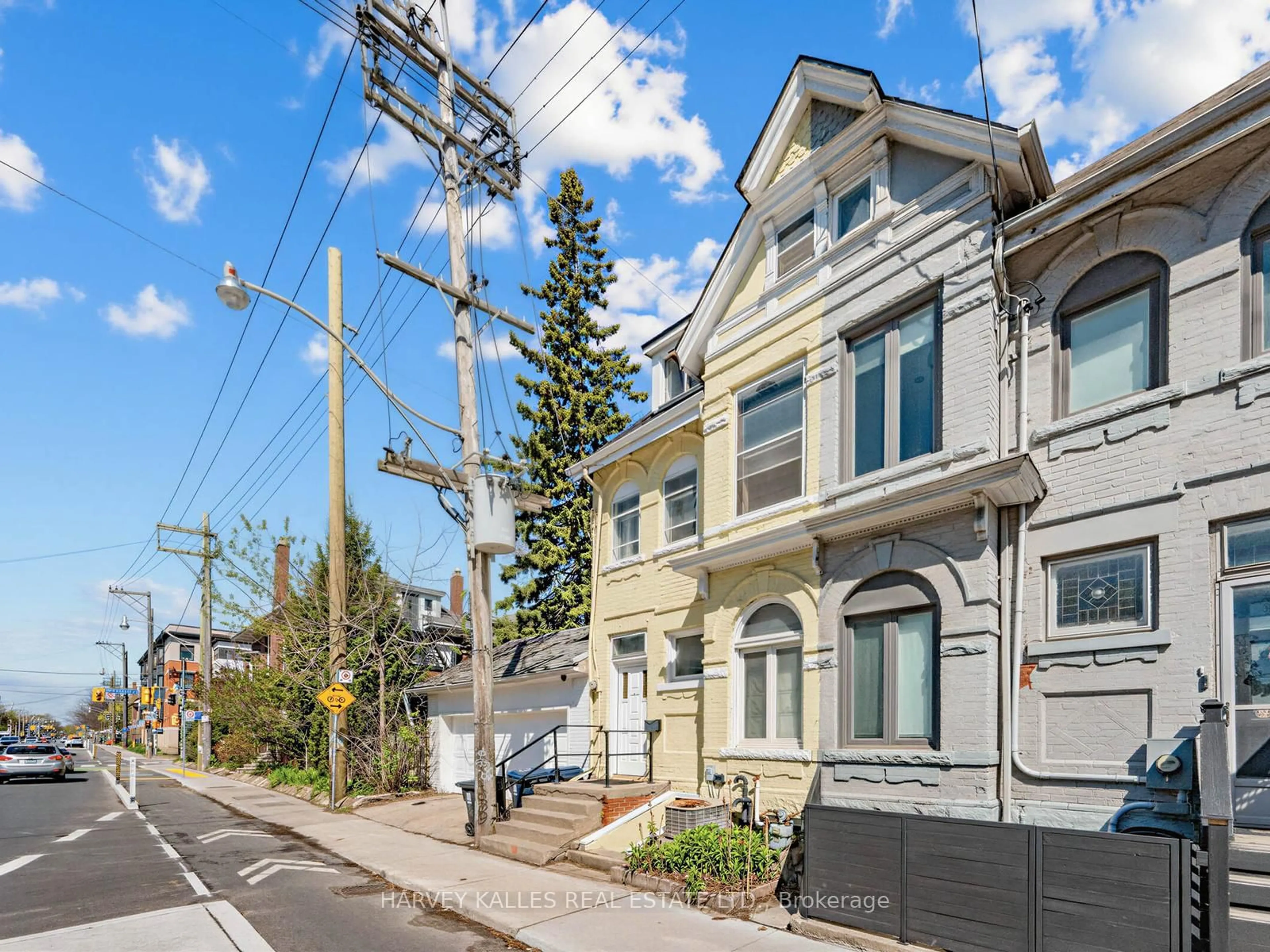 Unknown for 258 Harbord St, Toronto Ontario M6G 1G2