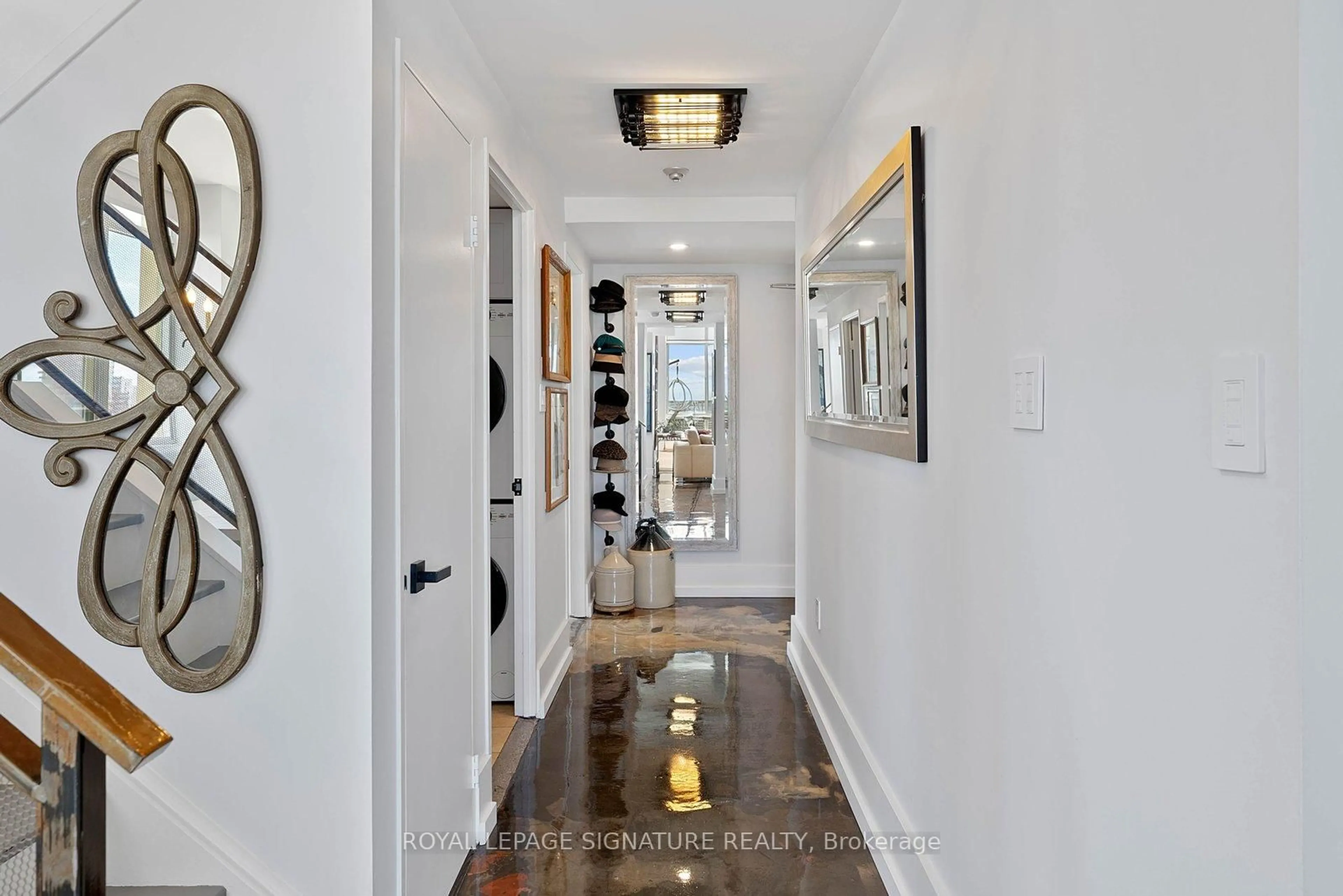 Indoor entryway for 70 Mill St #Ph13, Toronto Ontario M5A 4R1