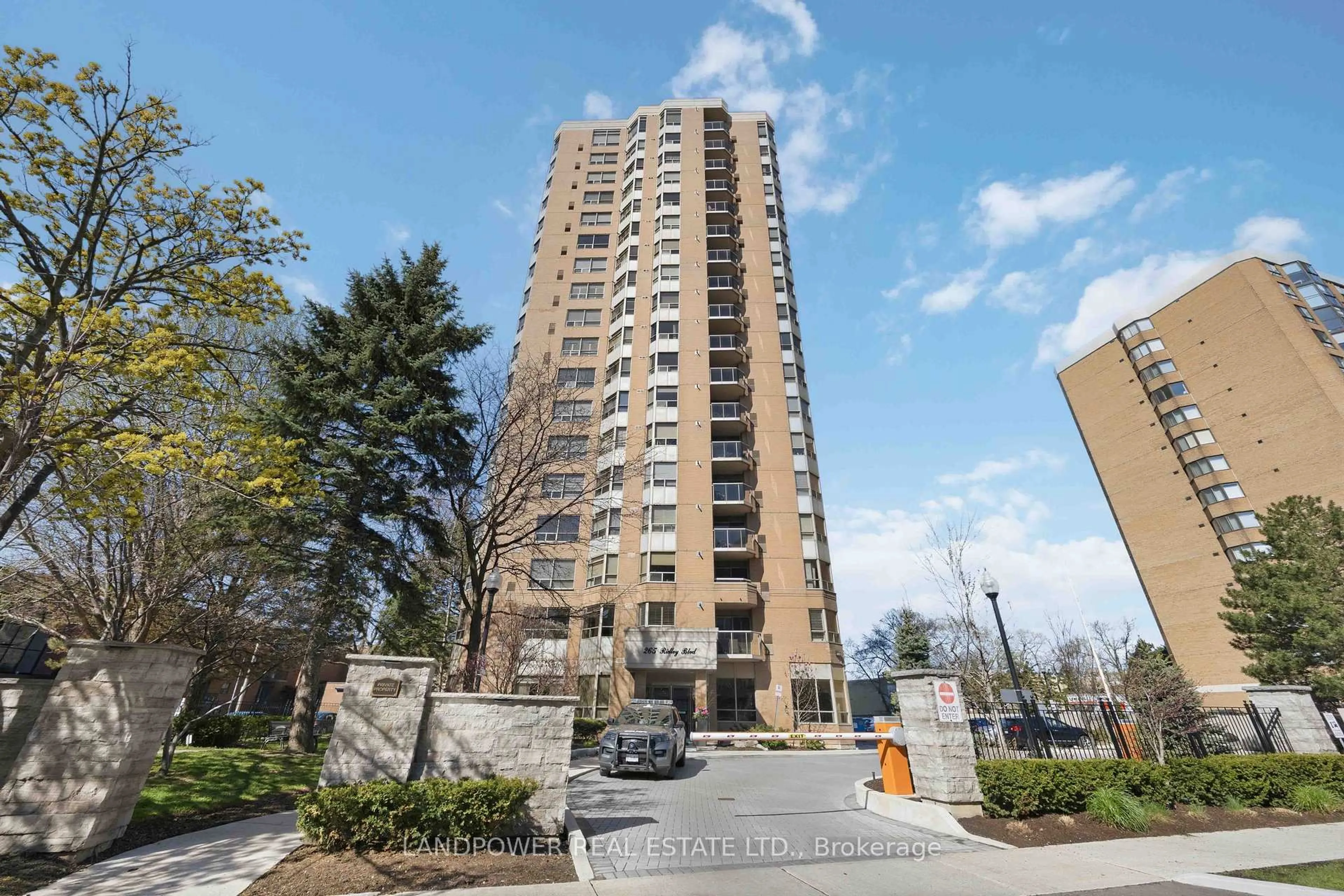Unknown for 265 Ridley Blvd #801, Toronto Ontario M5M 4N8