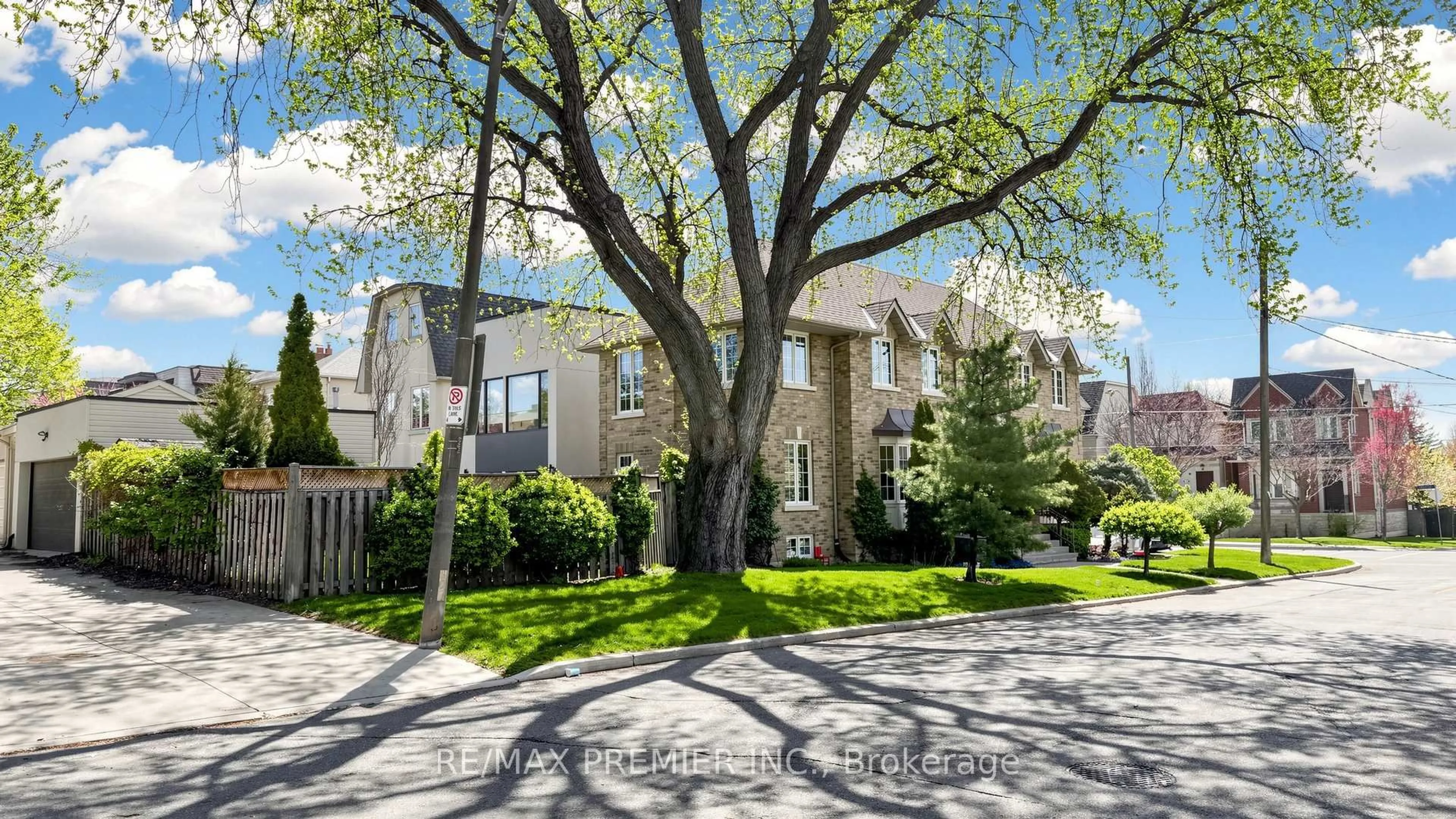 Unknown for 488 Woburn Ave, Toronto Ontario M5M 1L7