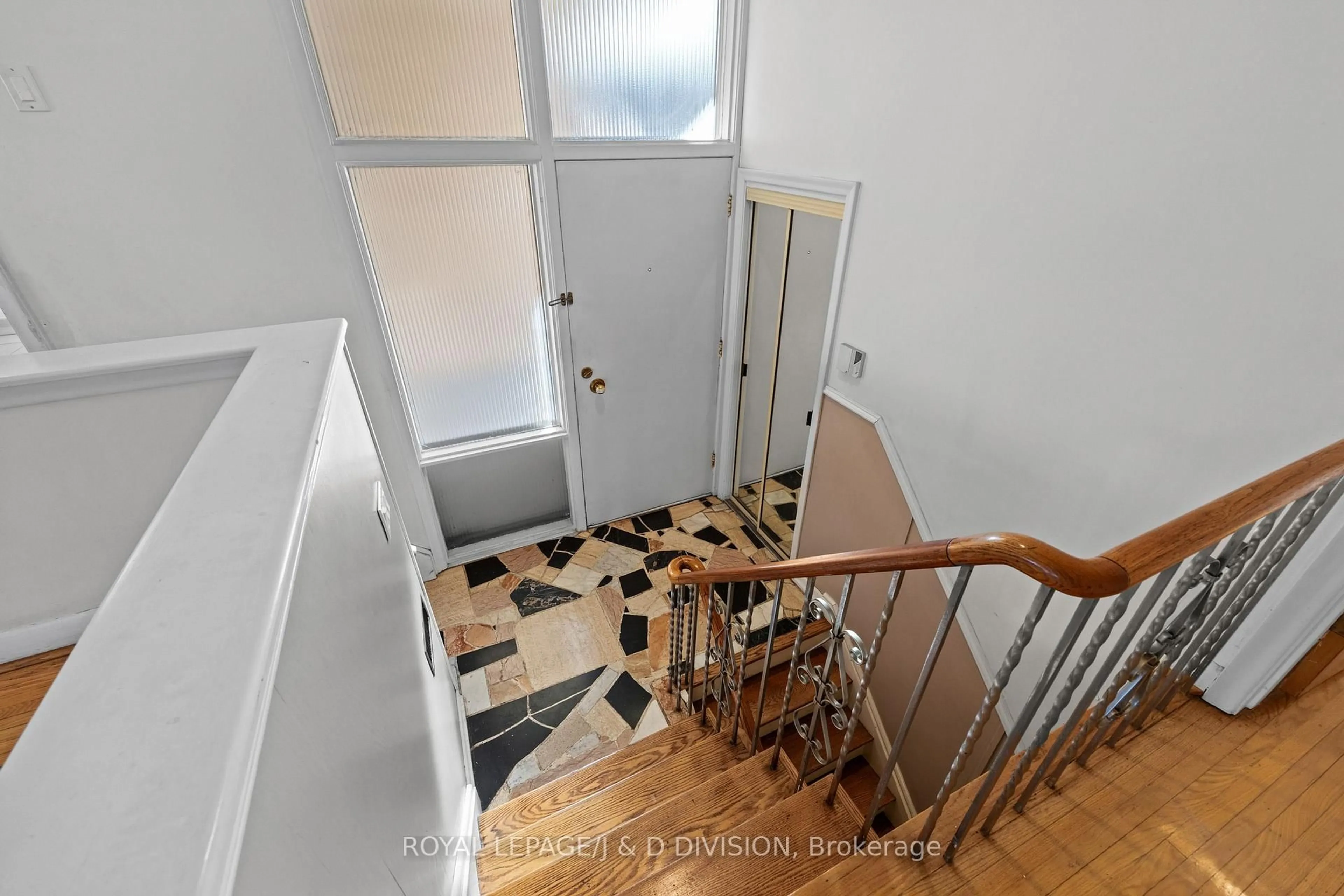 Unknown for 123 Betty Ann Dr, Toronto Ontario M2N 1X3