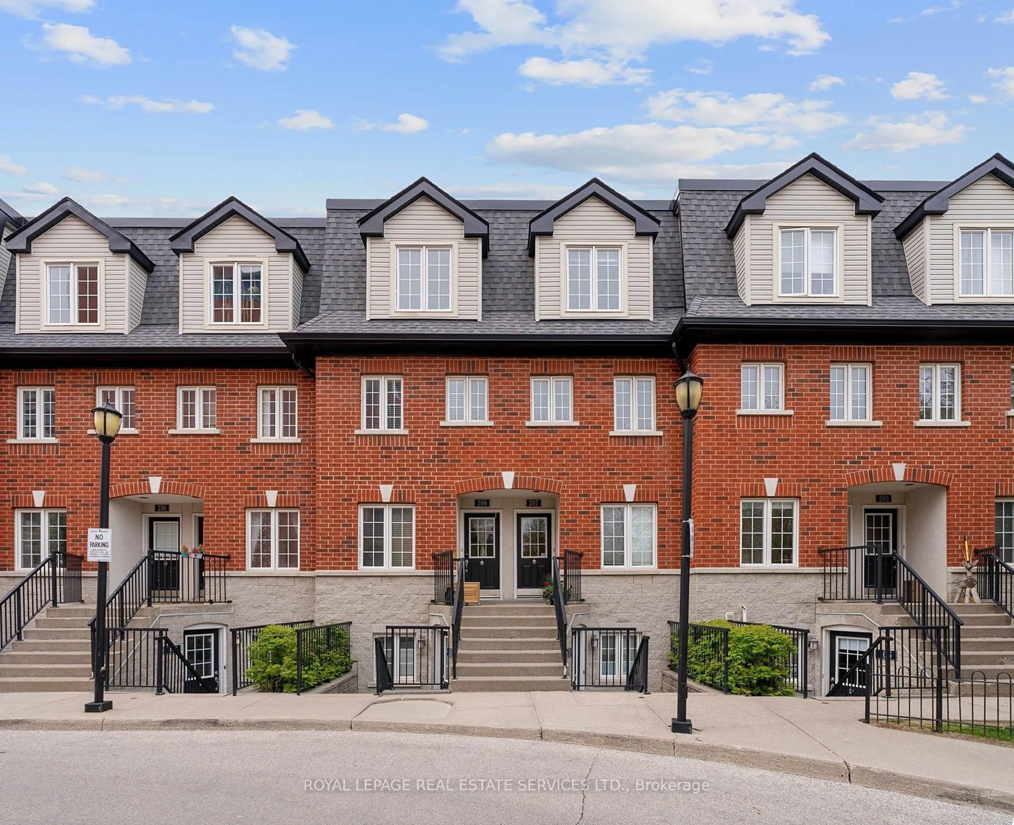 A pic from outside/outdoor area/front of a property/back of a property/a pic from drone, street for 262 St Helens Ave #207, Toronto Ontario M6H 4A4
