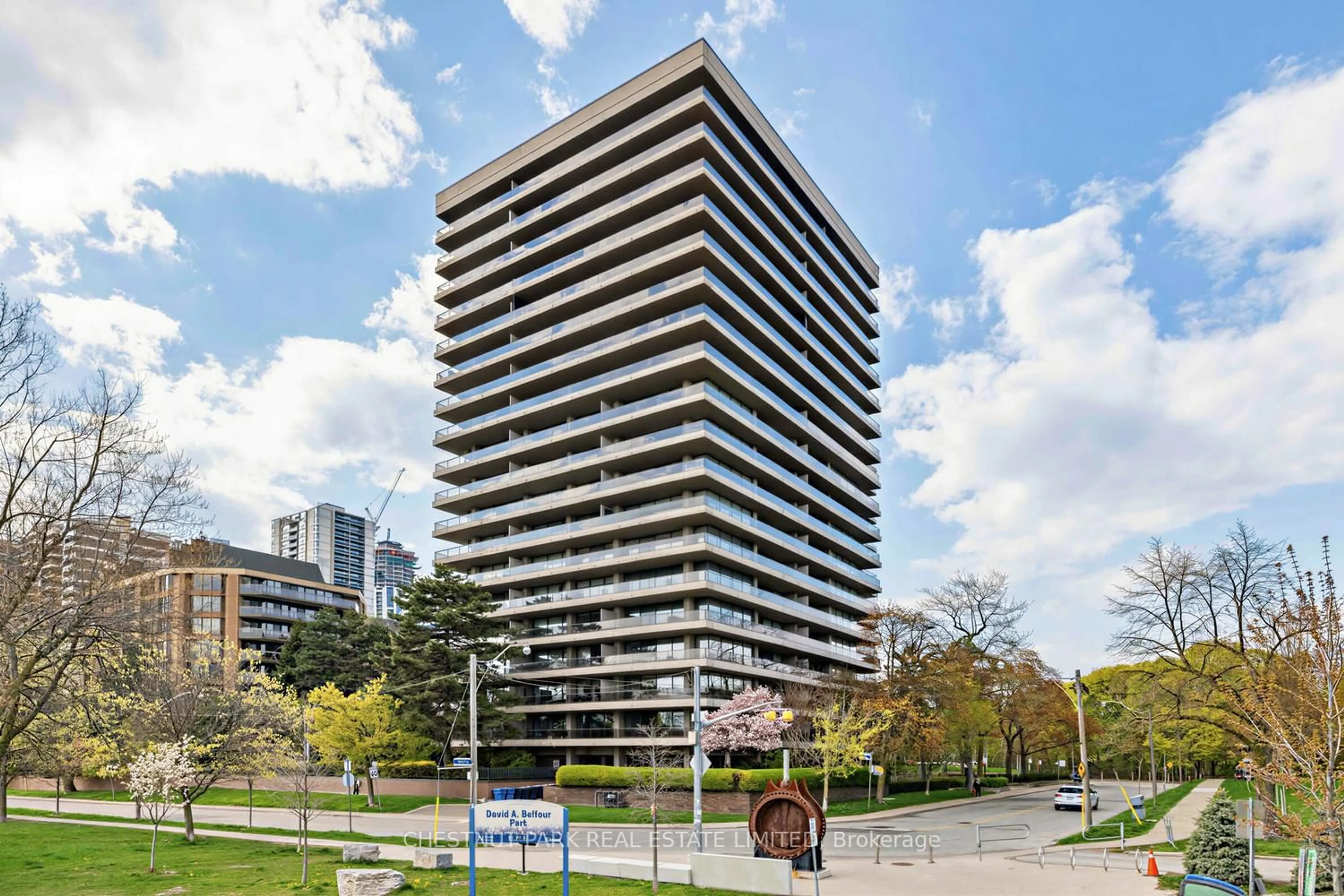 A pic from outside/outdoor area/front of a property/back of a property/a pic from drone, building for 10 Avoca Ave #506, Toronto Ontario M4T 2B7