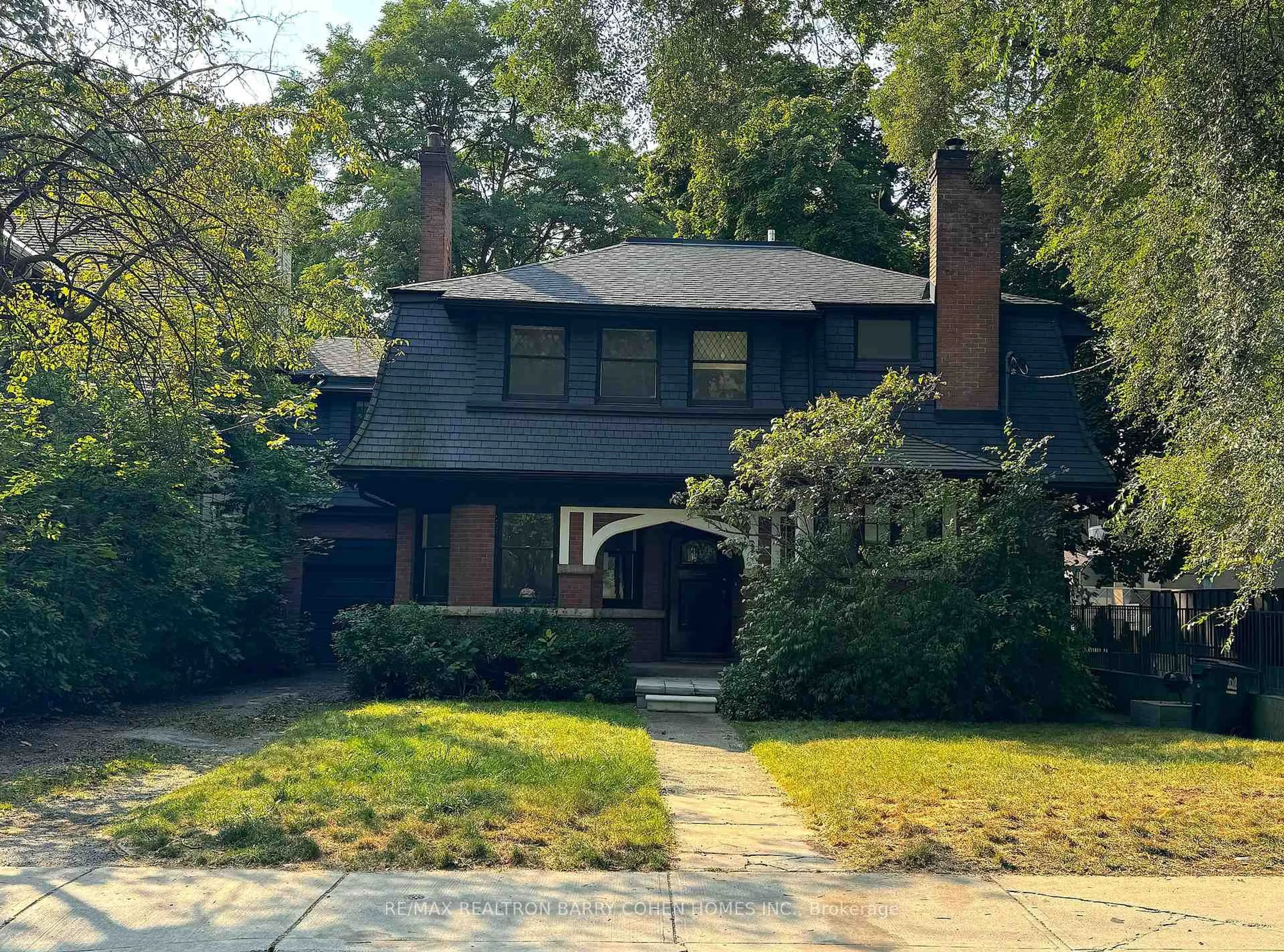 Home with brick exterior material, street for 147 & 149 Farnham Ave, Toronto Ontario M4V 1H7