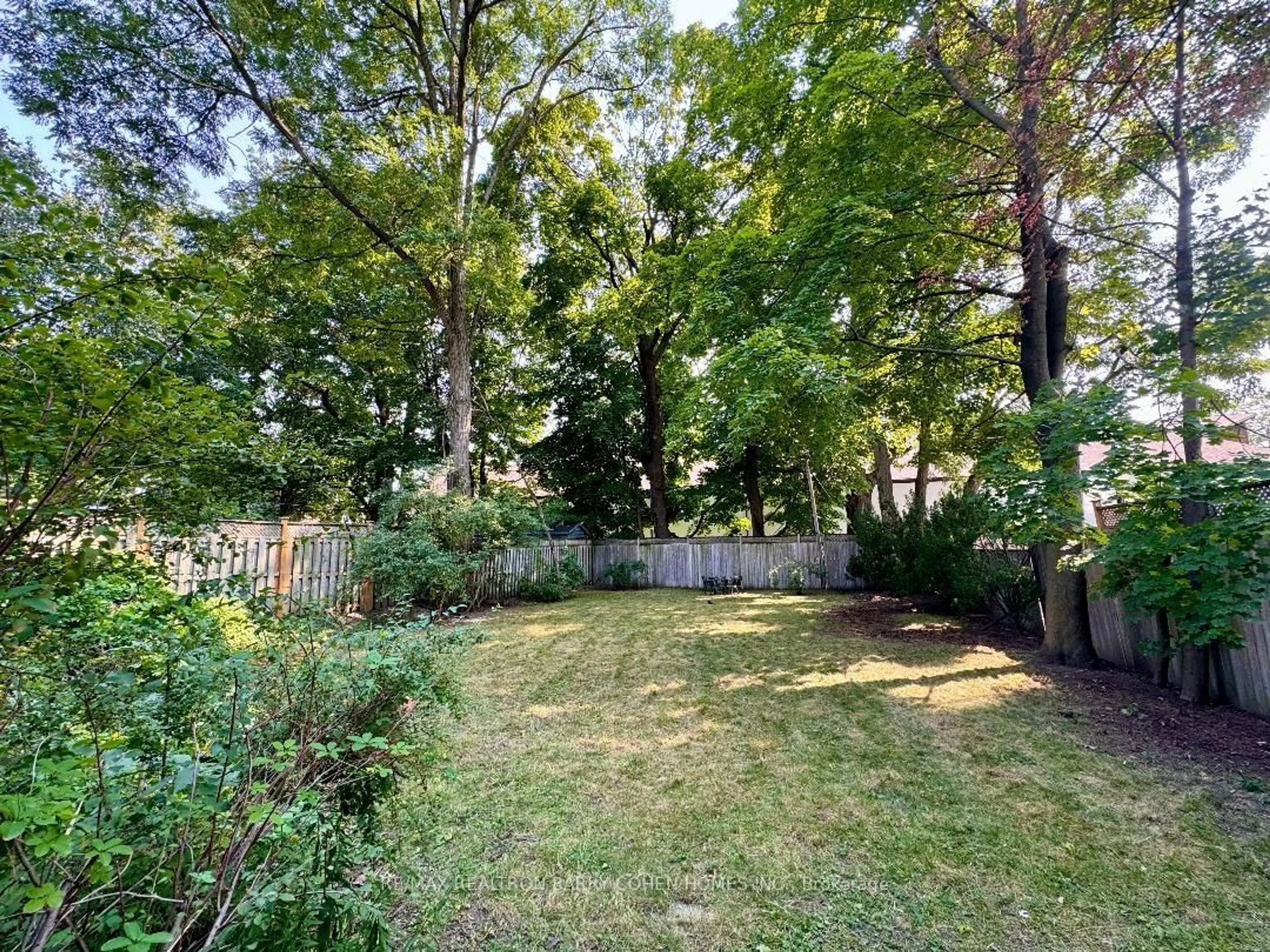 A pic from outside/outdoor area/front of a property/back of a property/a pic from drone, forest/trees view for 147 & 149 Farnham Ave, Toronto Ontario M4V 1H7