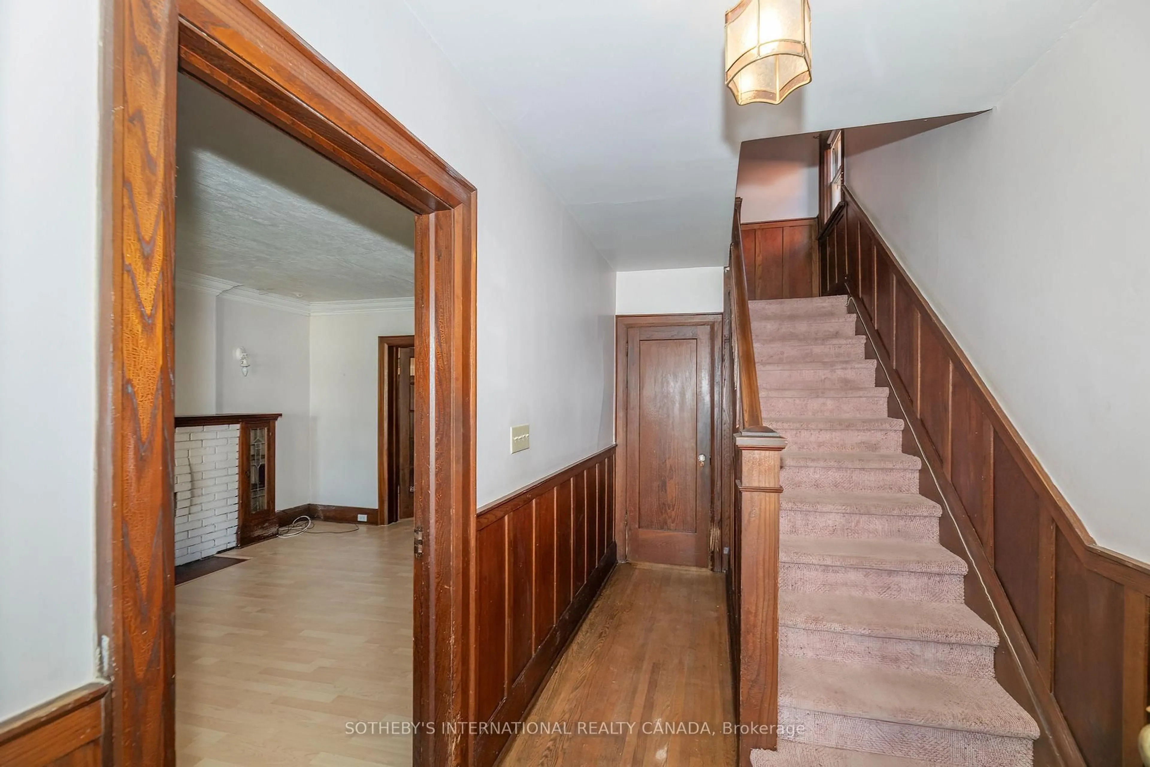 Indoor foyer for 275 St Clements Ave, Toronto Ontario M4R 1H3
