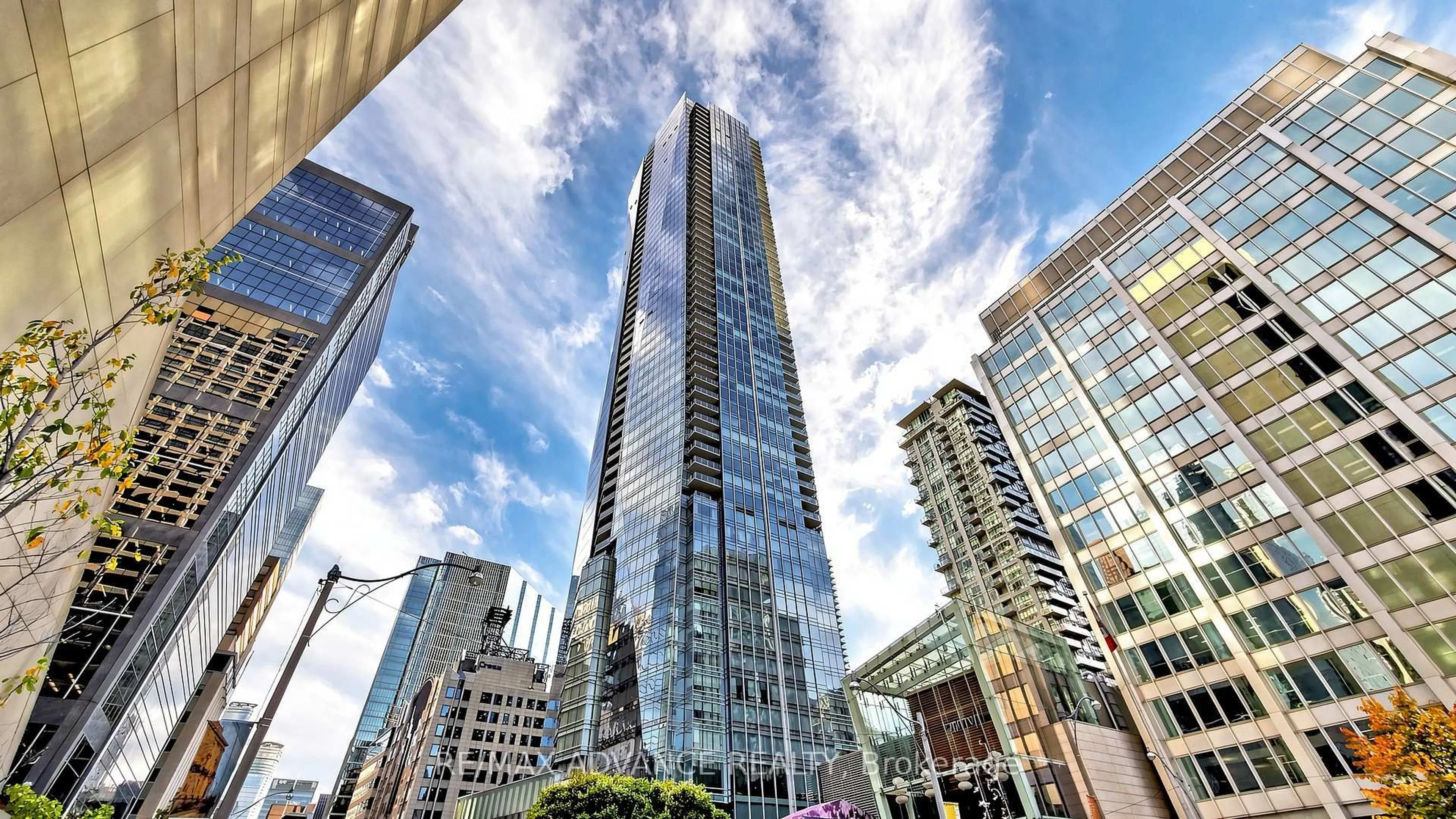 Unknown for 180 University Ave #5901, Toronto Ontario M5H 0A2