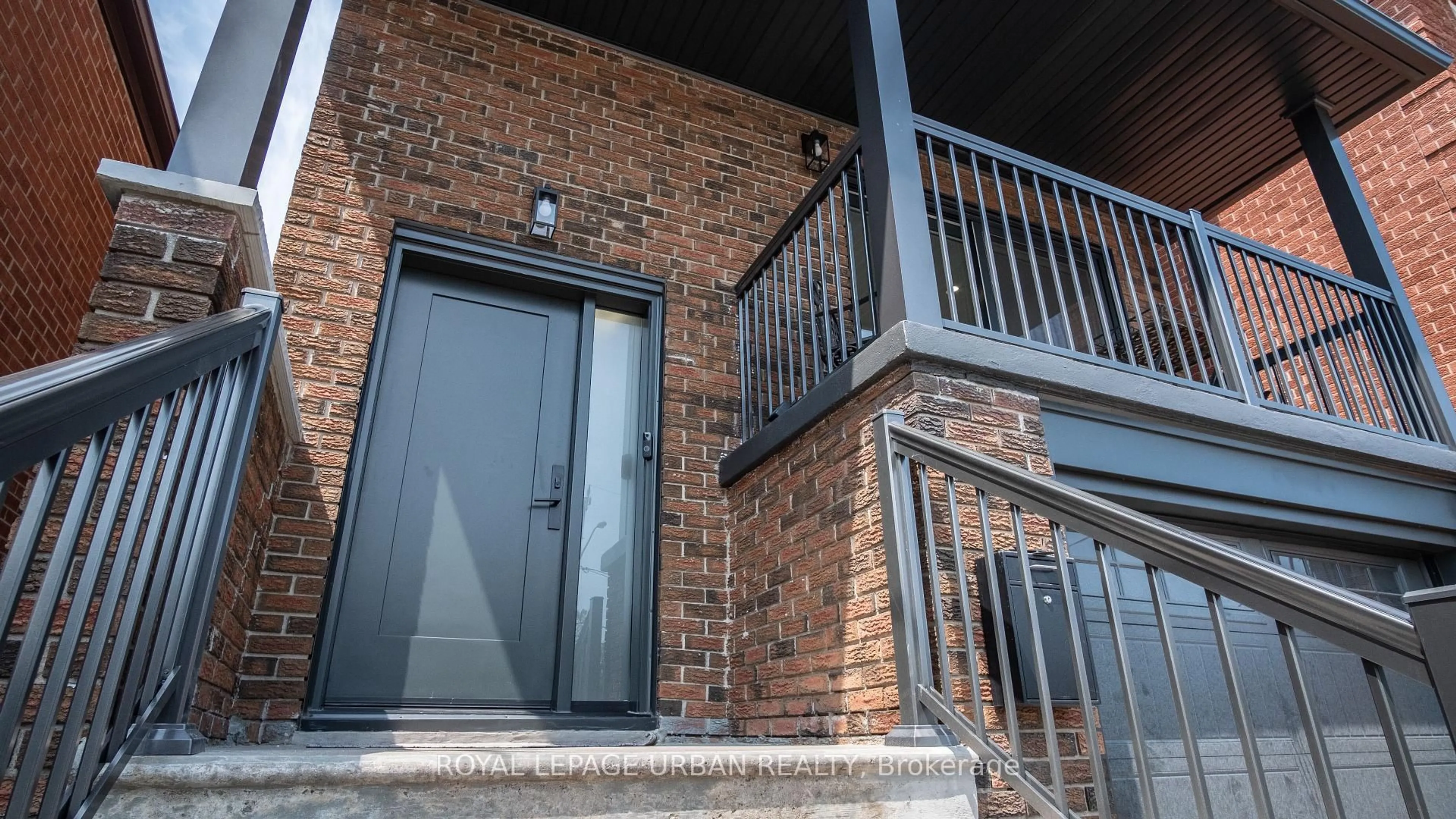 Unknown for 434 Westmount Ave, Toronto Ontario M6E 3N5
