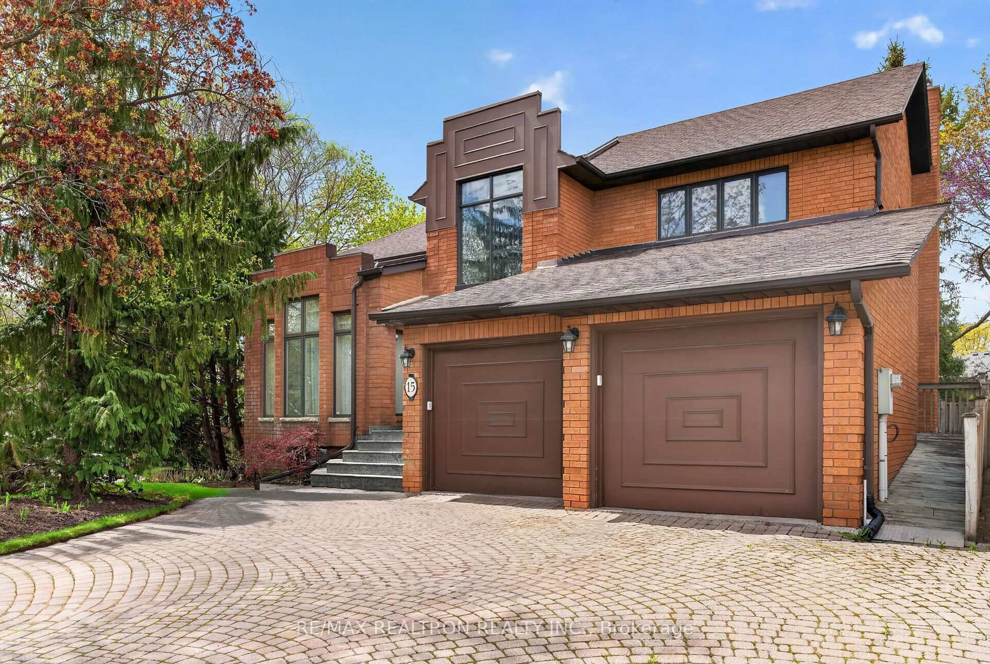 Home with brick exterior material, street for 15 Sunforest Crt, Toronto Ontario M2R 3W3