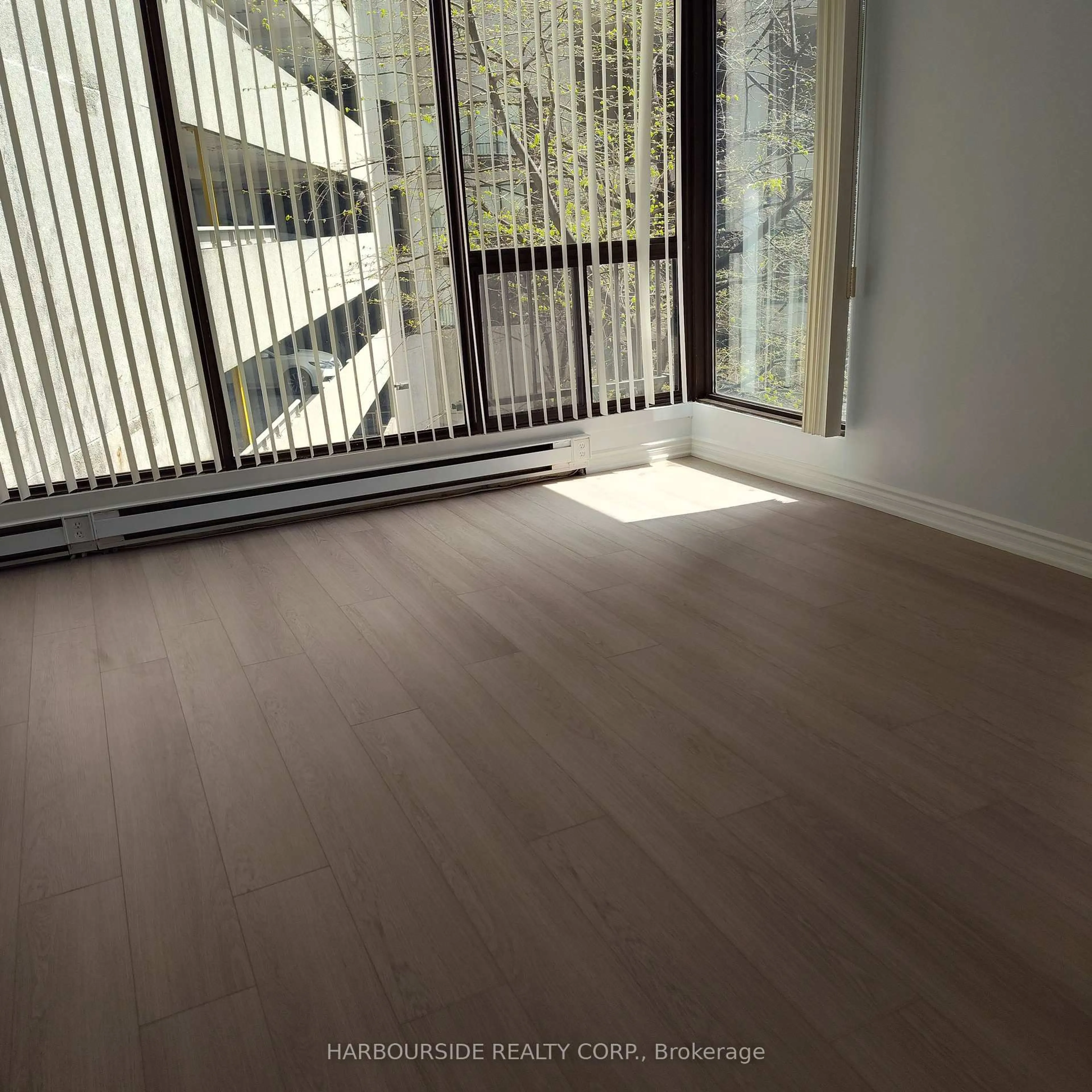 A pic of a room for 65 Harbour Sq #405, Toronto Ontario M5J 2L4