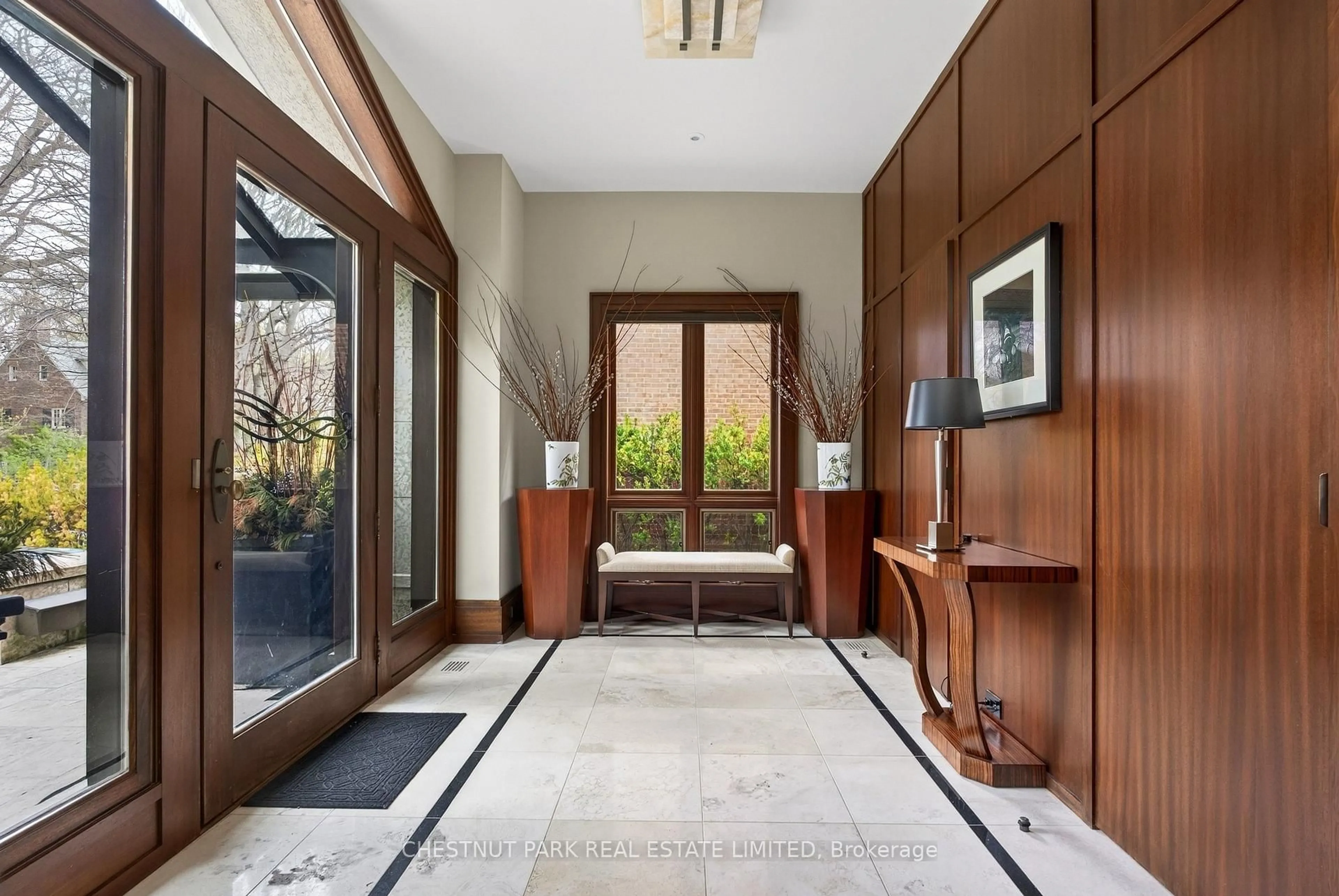 Indoor foyer for 177 Roxborough Dr, Toronto Ontario M4W 1X7