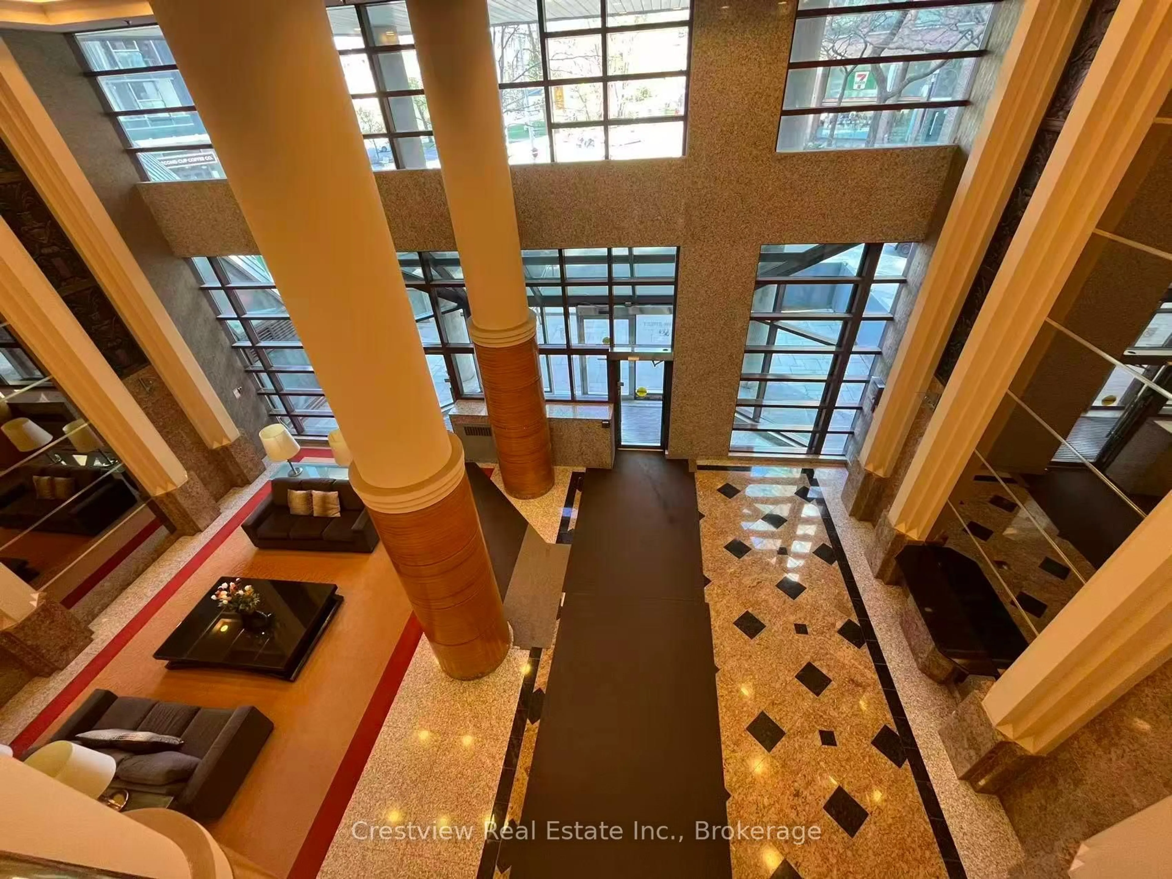 Indoor foyer for 1001 Bay St #2106, Toronto Ontario M5S 3A6