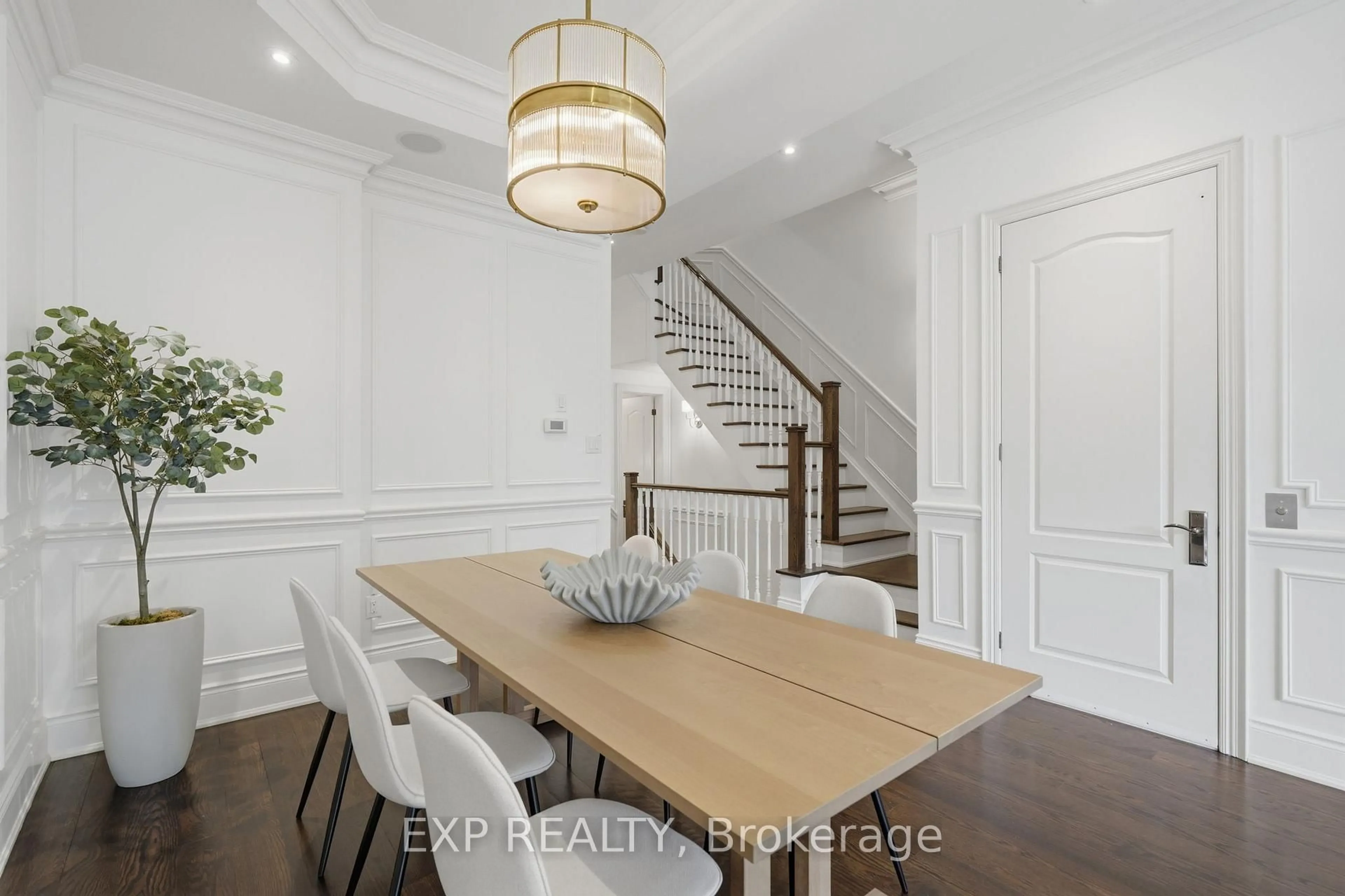 Dining room, unknown for 177A Lyndhurst Ave, Toronto Ontario M5R 3A1