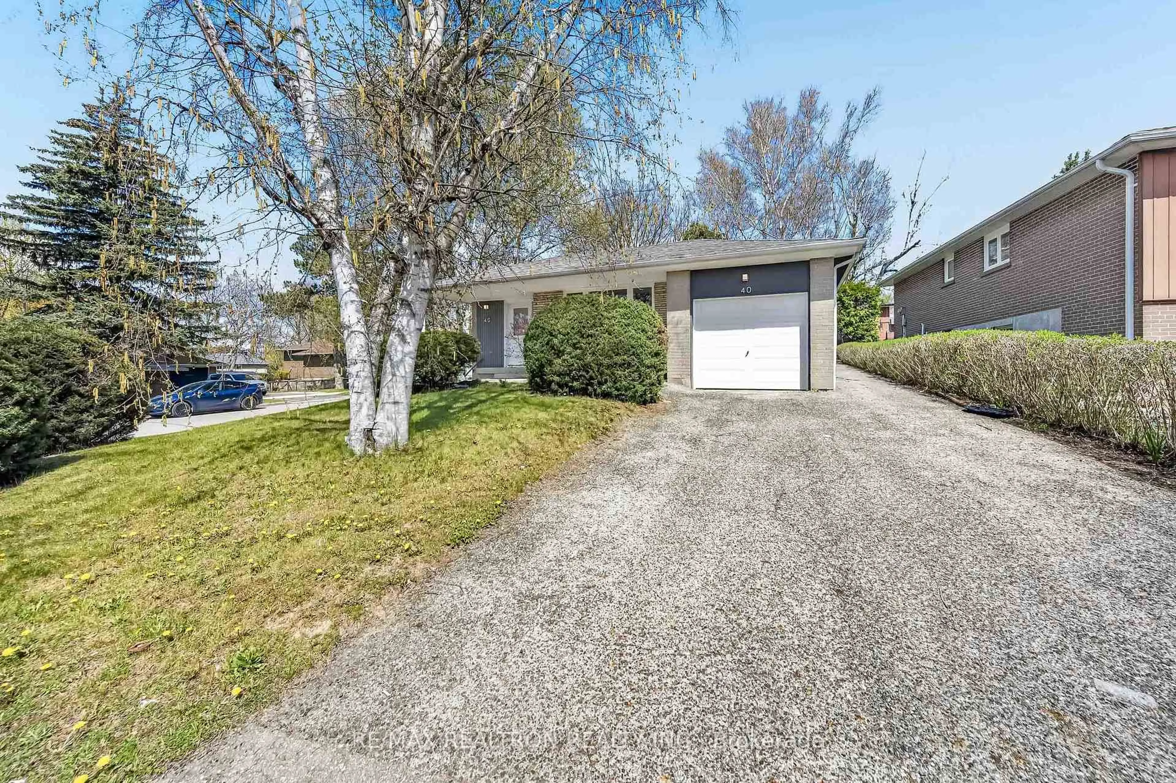Unknown for 40 Threadneedle Cres, Toronto Ontario M2H 1Z6