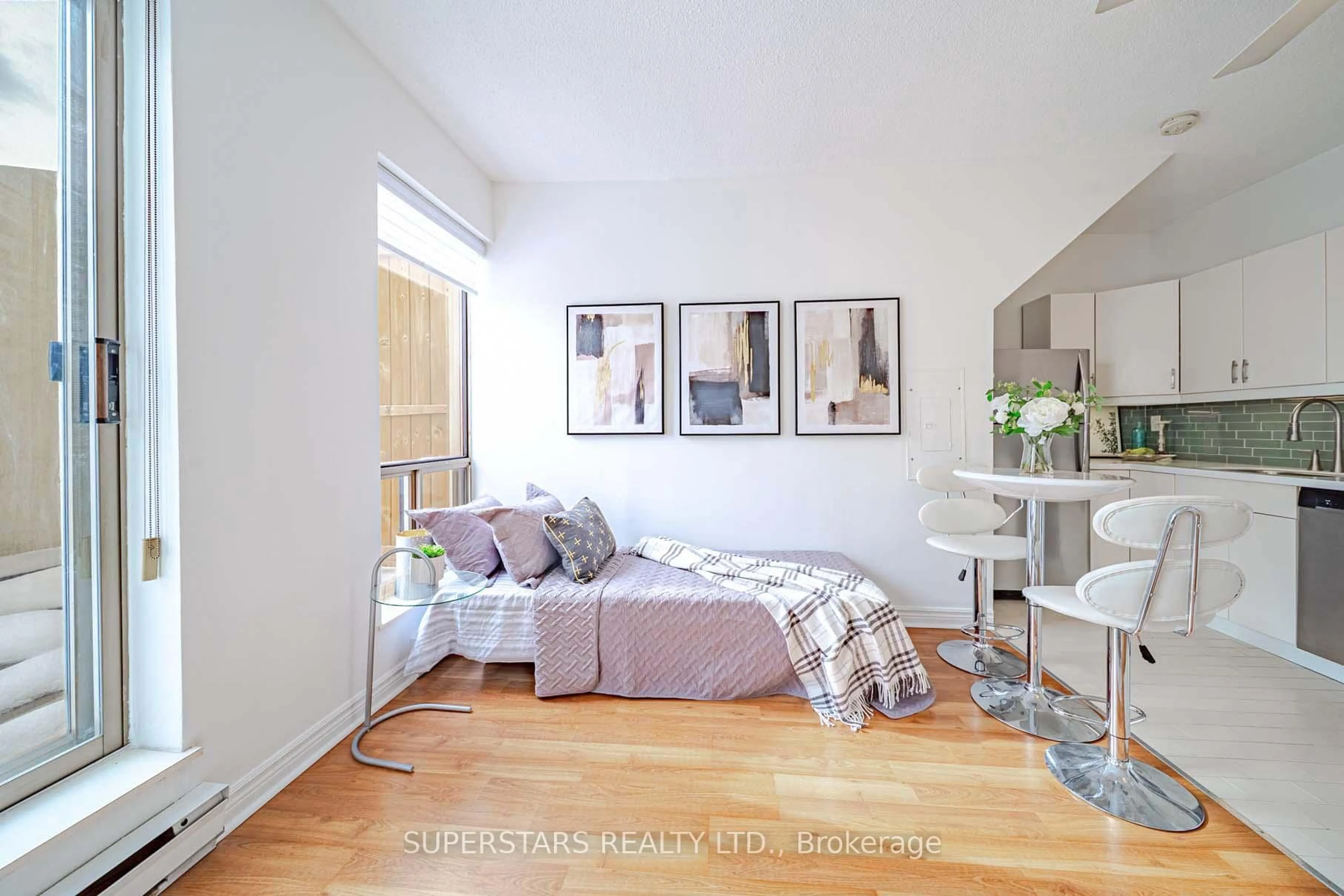 A pic of a room for 65 Scadding Ave #PH16, Toronto Ontario M5A 4L1