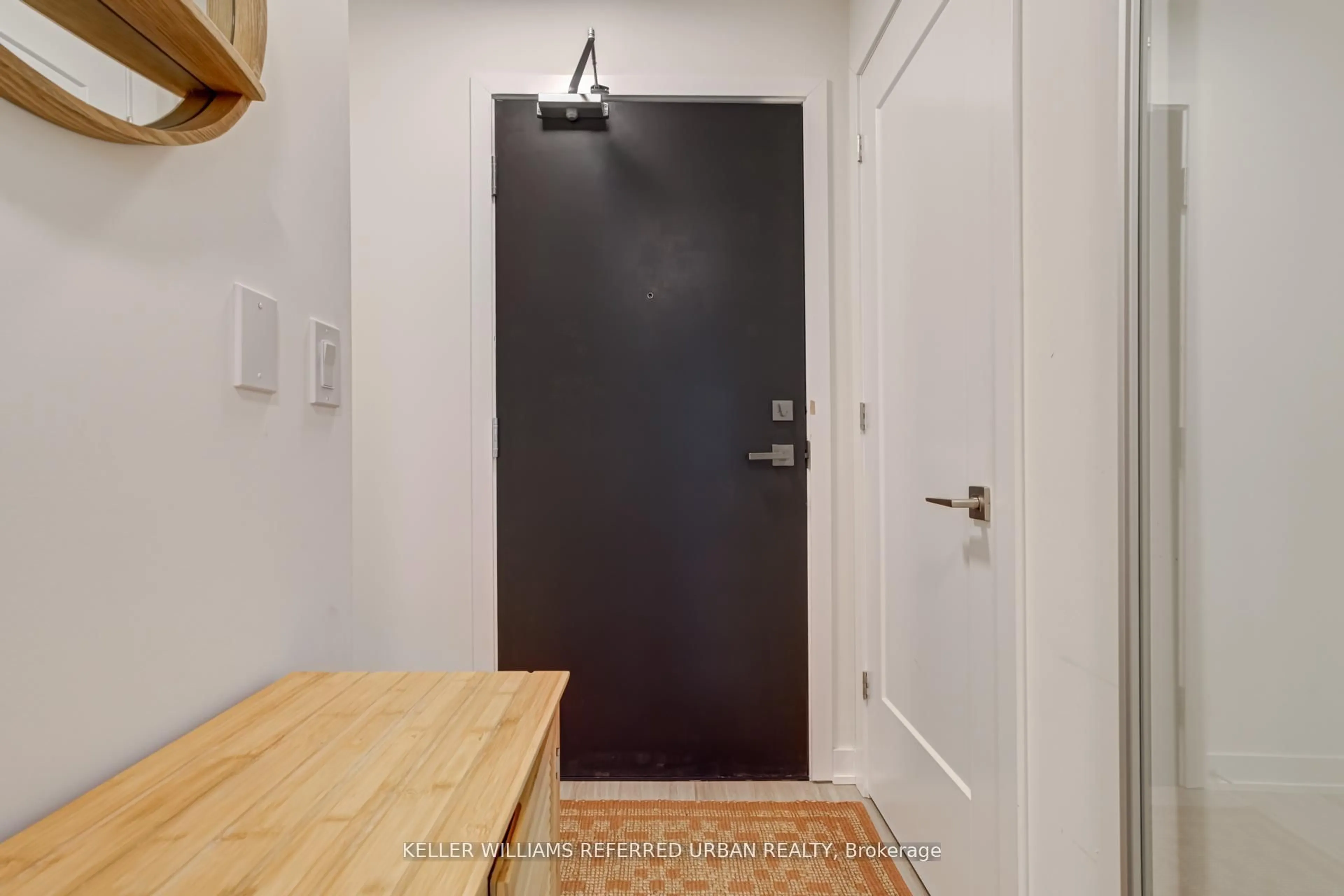 Indoor entryway for 840 St Clair Ave #609, Toronto Ontario M6C 0A4