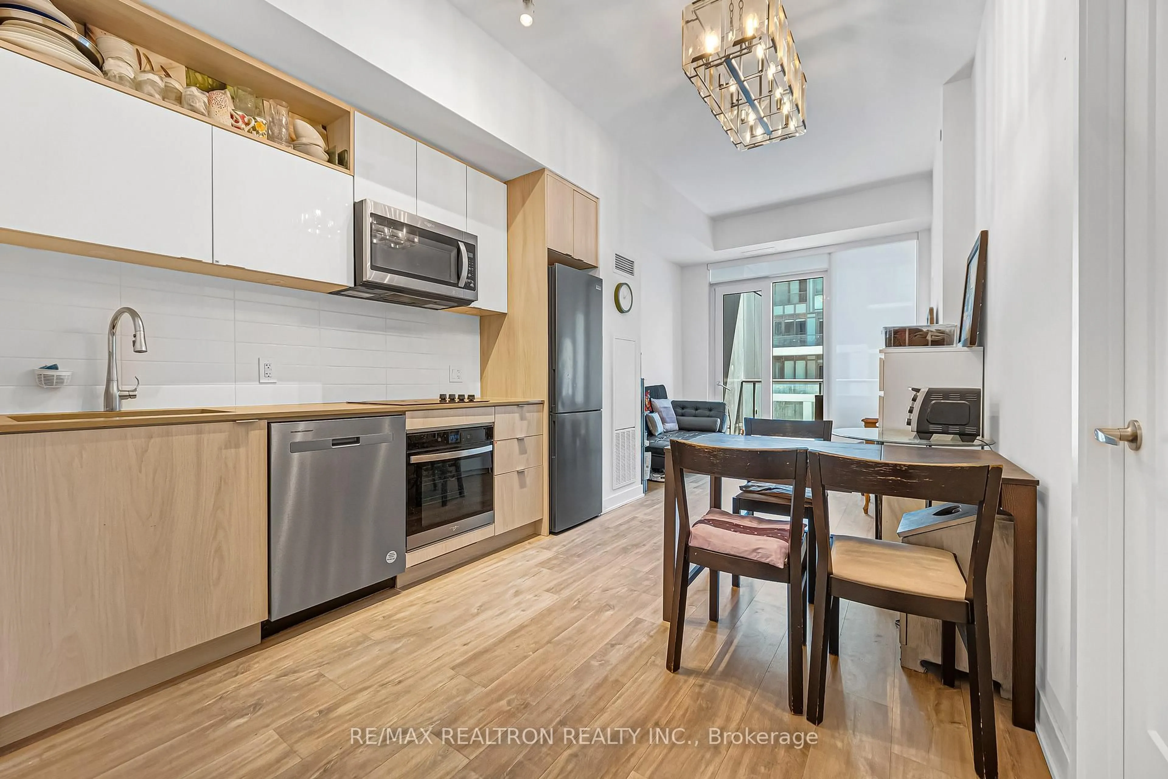 Open concept kitchen, unknown for 121 Lower Sherbourne St #1742, Toronto Ontario M5A 0W8
