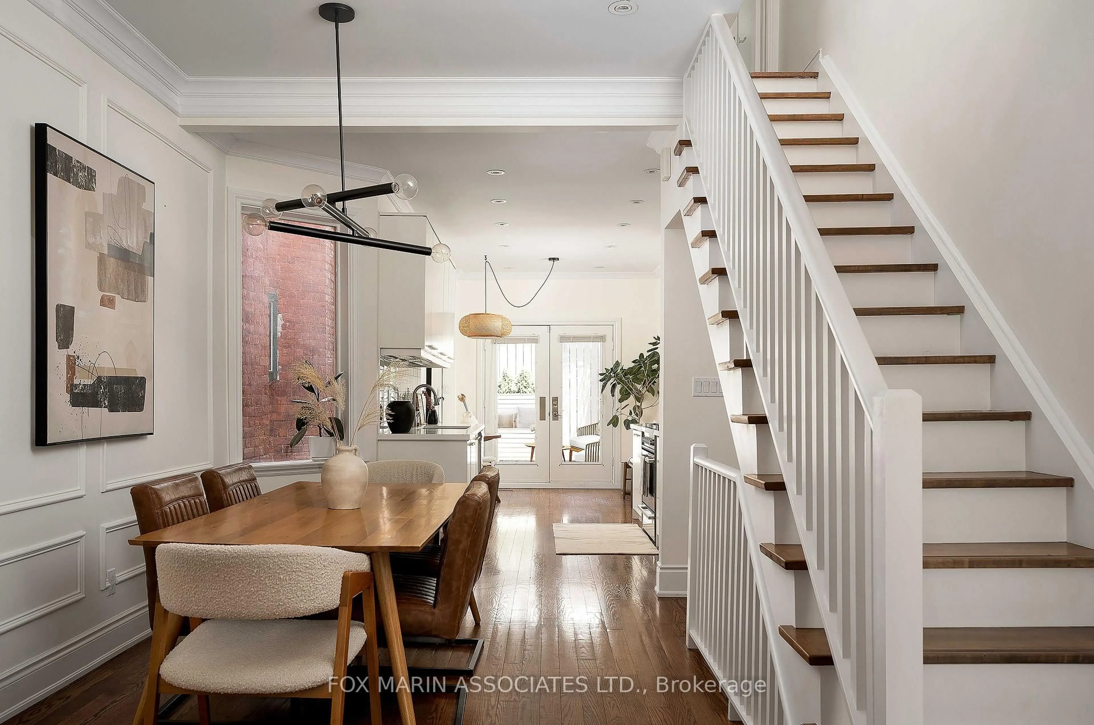 Open concept kitchen, unknown for 95 Walnut Ave, Toronto Ontario M5V 2S1