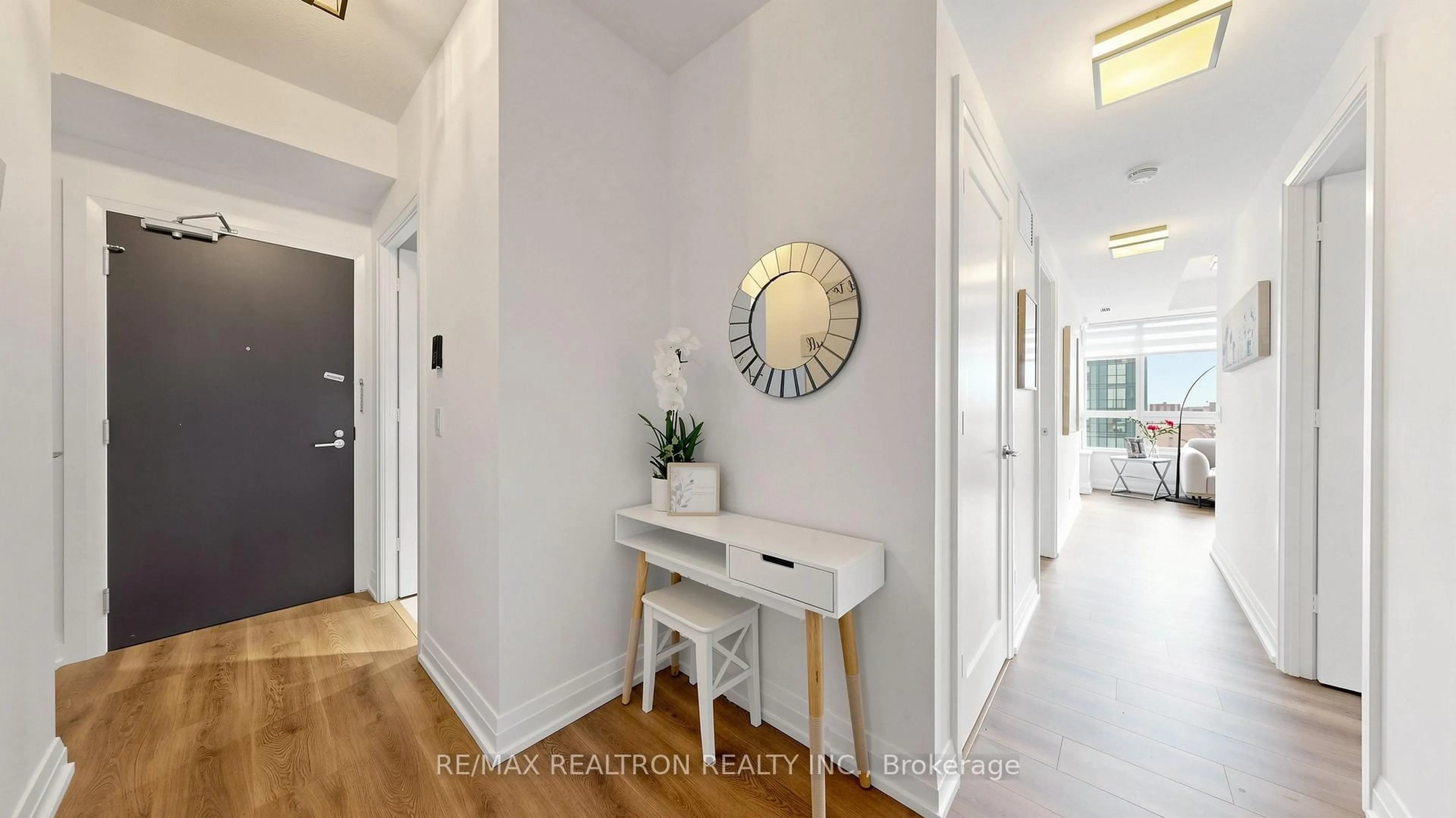 Indoor entryway for 2 Anndale Dr #1602, Toronto Ontario M2N 0G5