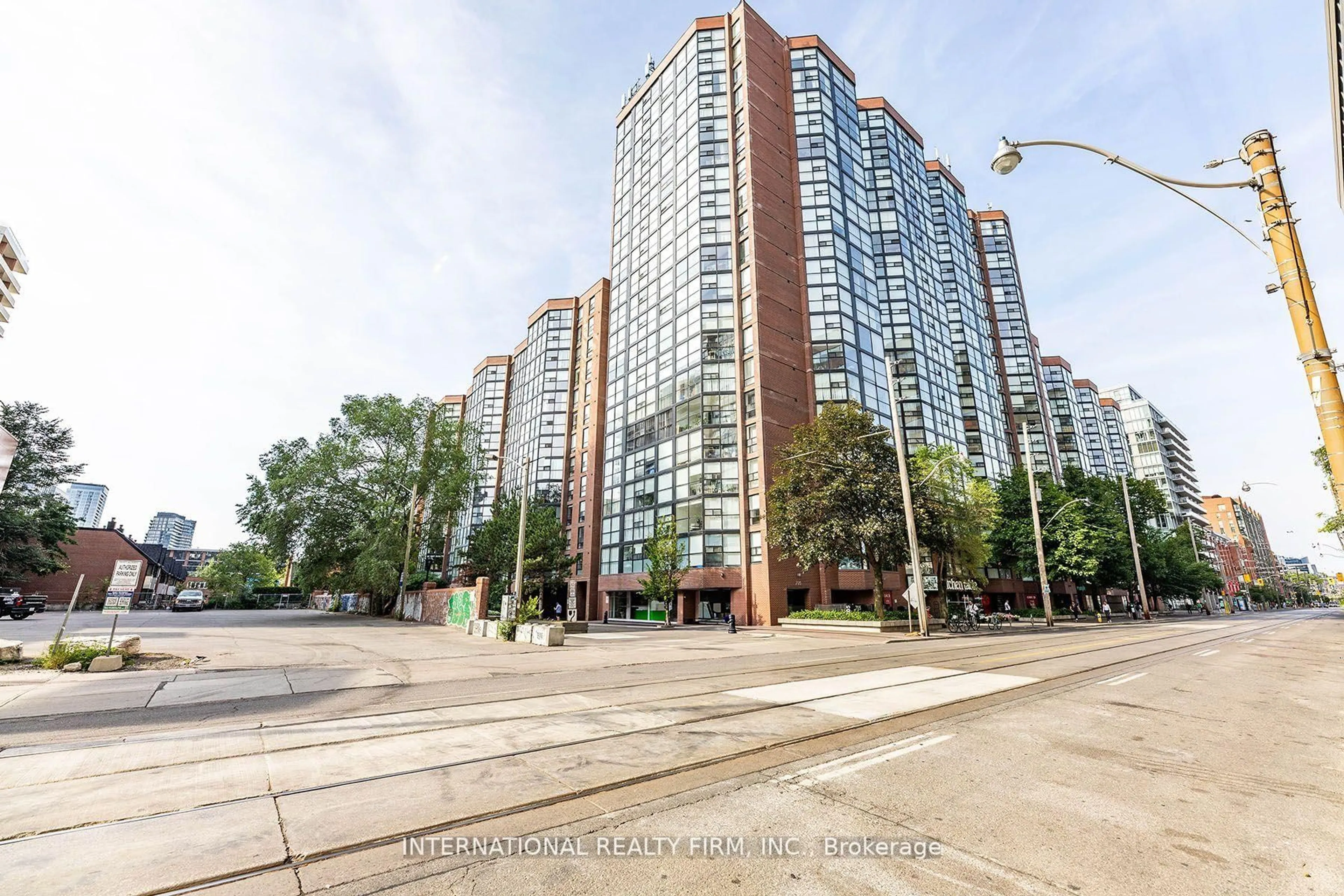 Unknown for 705 KING STR. 215 St #215, Toronto Ontario M5V 2W8