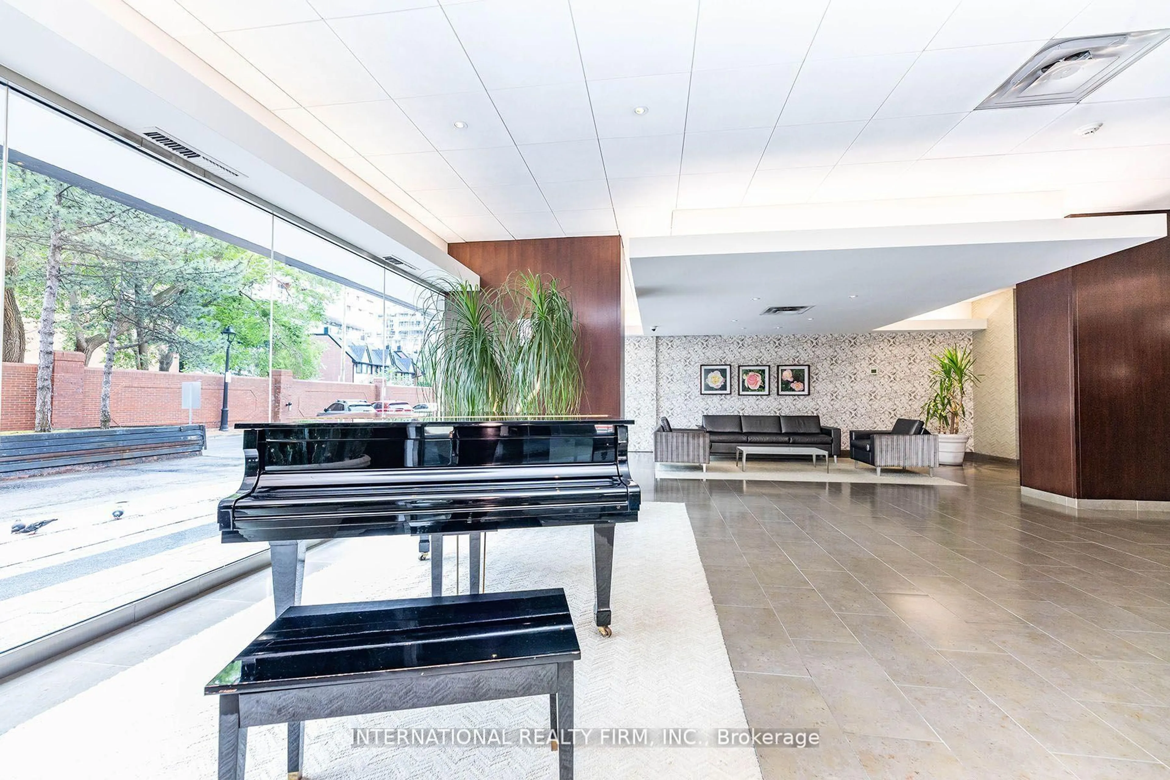 Lobby for 705 KING STR. 215 St #215, Toronto Ontario M5V 2W8