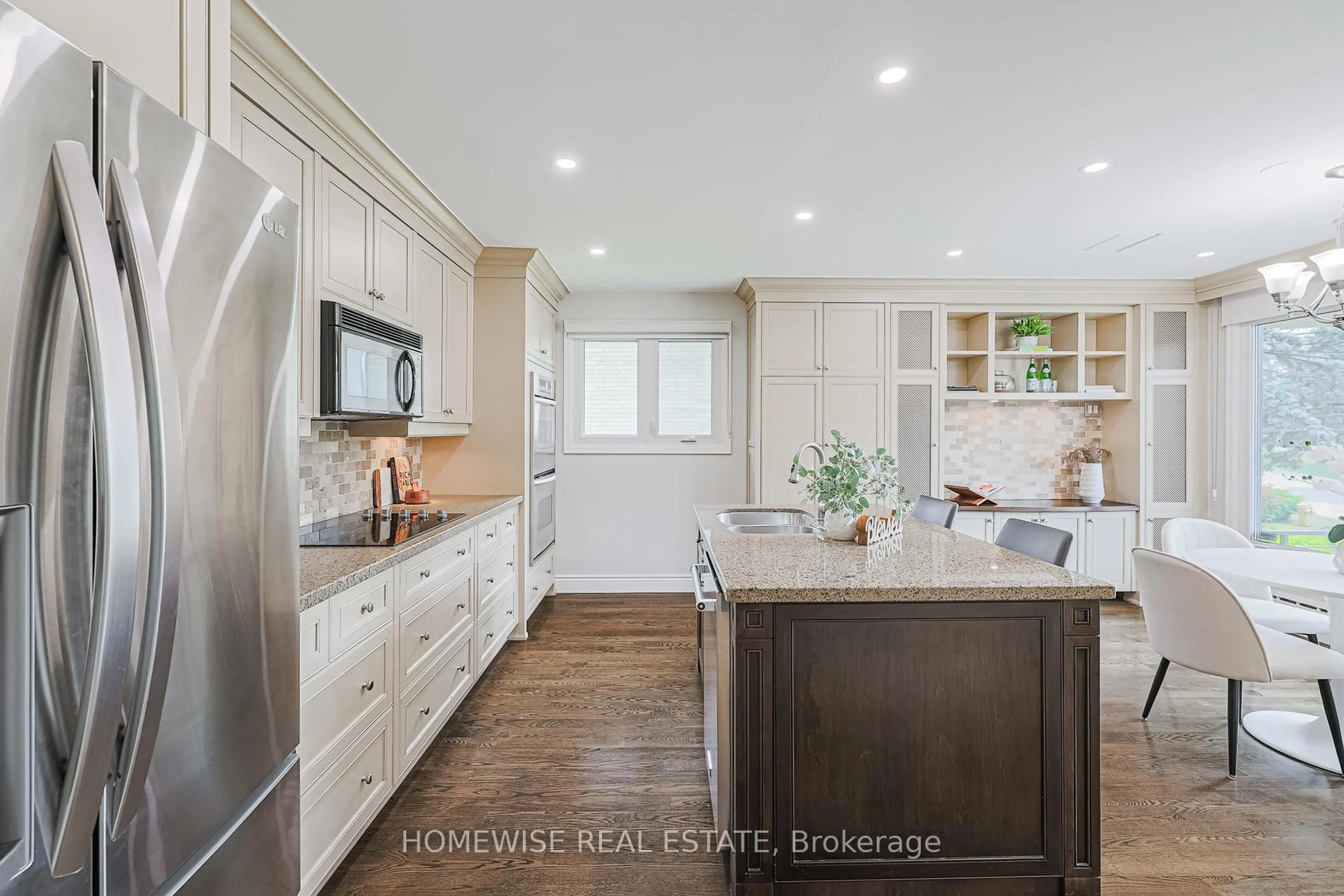 Open concept kitchen, unknown for 21 Bayhampton Crt, Toronto Ontario M3H 5L5