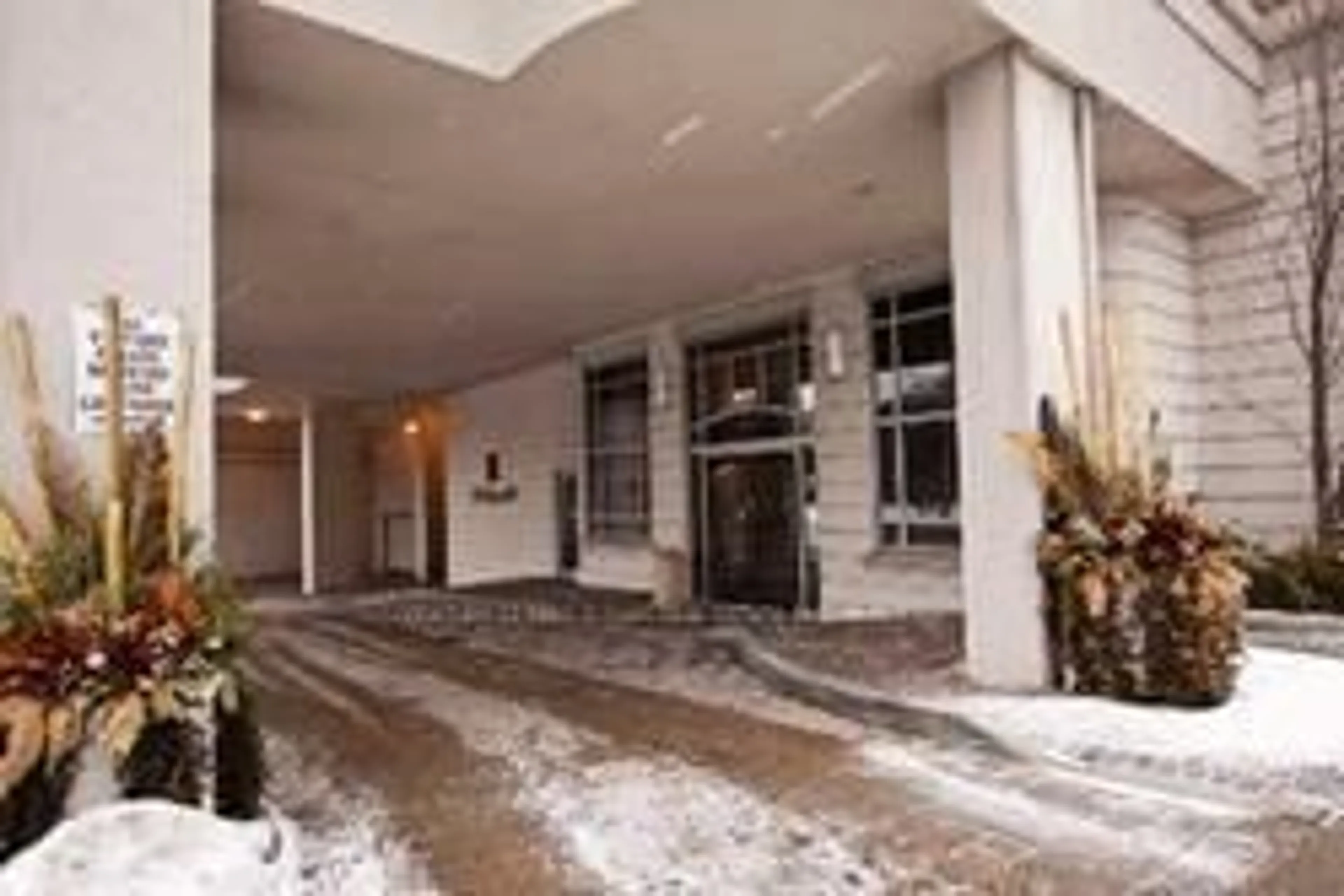 Unknown for 10 Old York Mills Rd #206, Toronto Ontario M2P 2G6