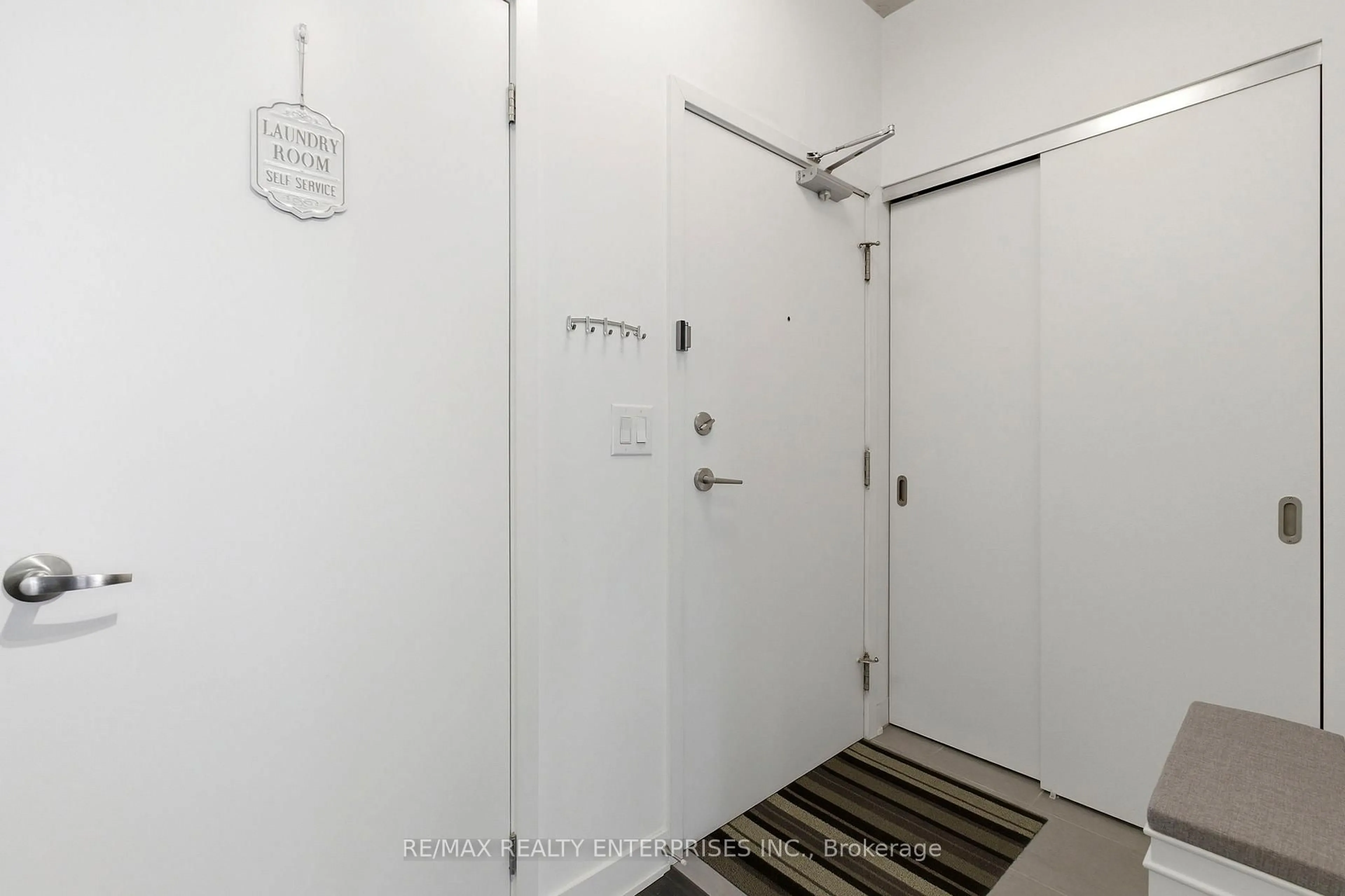 Unknown for 400 Wellington St #605, Toronto Ontario M5V 0B5