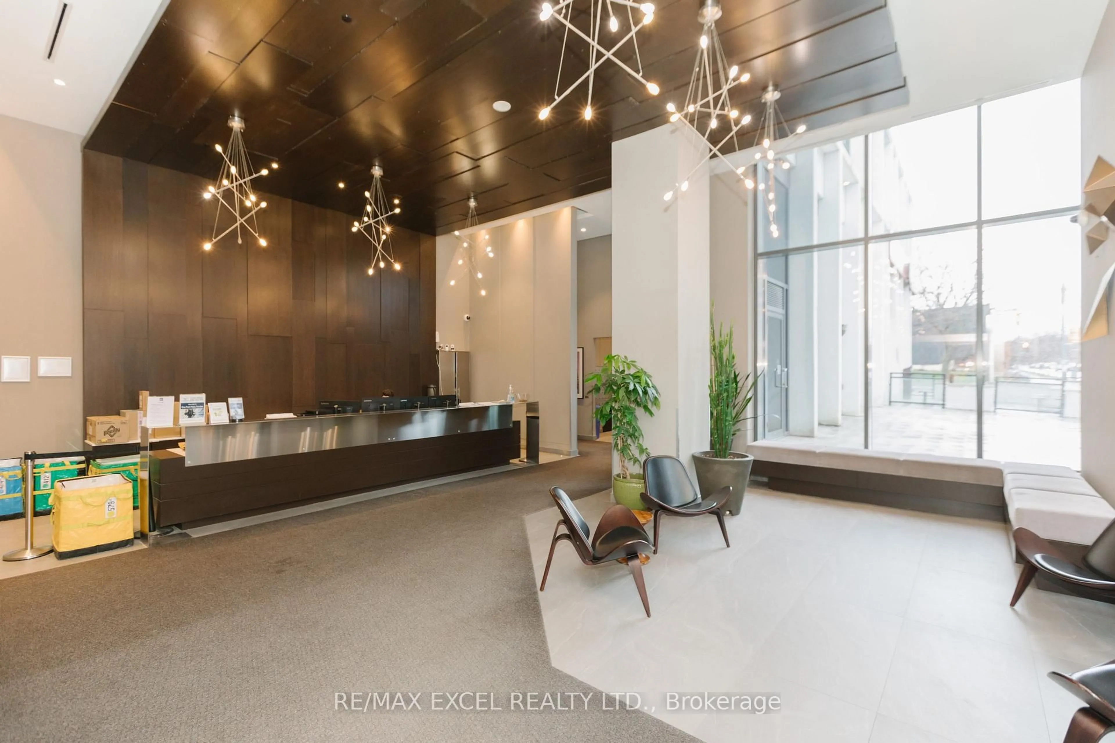 Indoor foyer for 170 Sumach St #1307, Toronto Ontario M5A 0C3