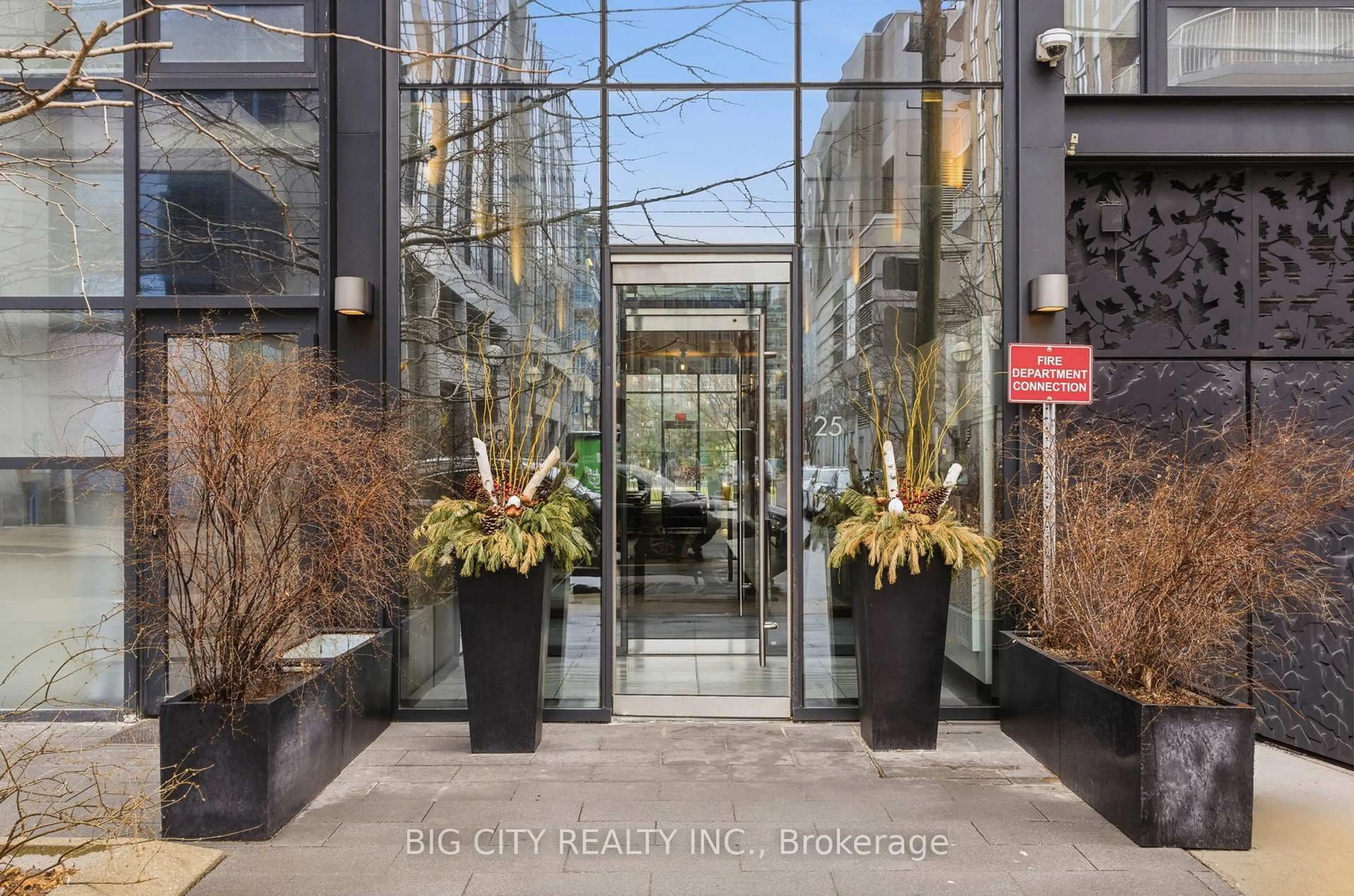 Unknown for 25 Stafford St #502, Toronto Ontario M5V 0G3