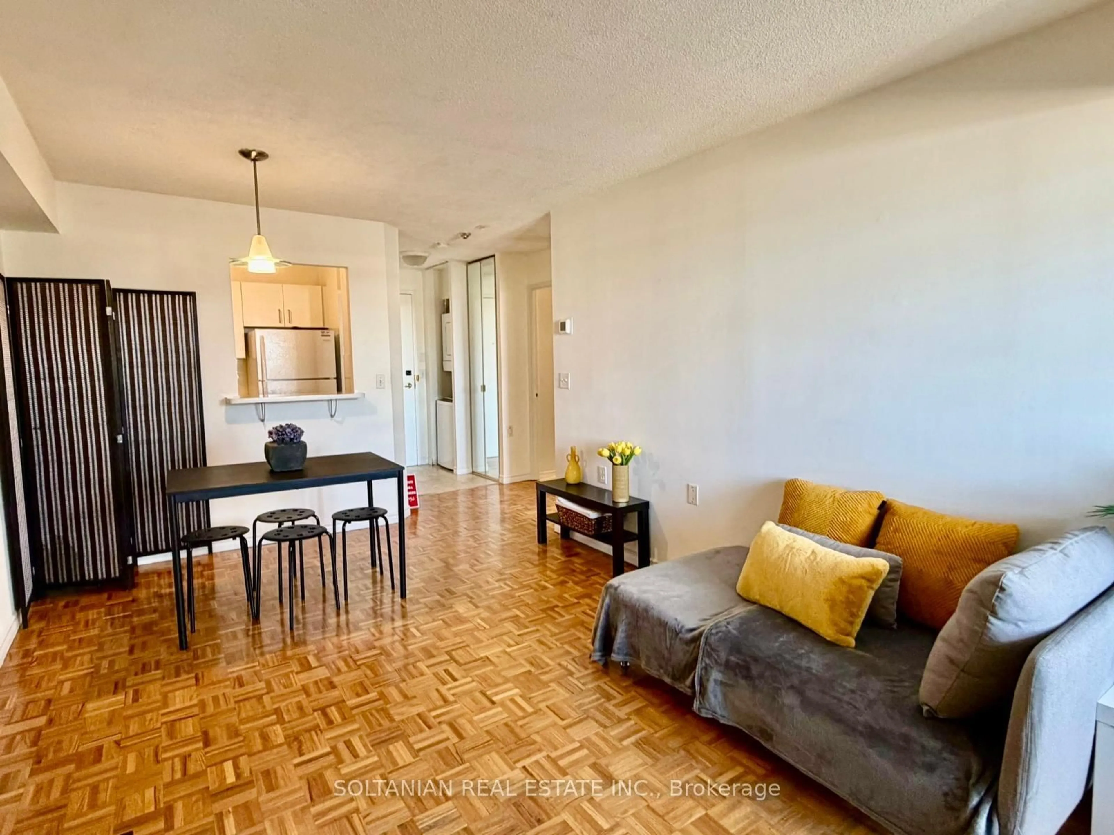 Living room with furniture, unknown for 555 Wilson Hts Blvd #402, Toronto Ontario M3H 6B5