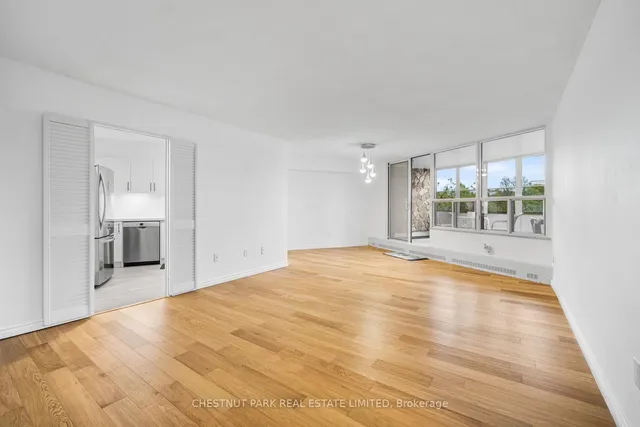 60 Pavane Linkway #206, Toronto 2
